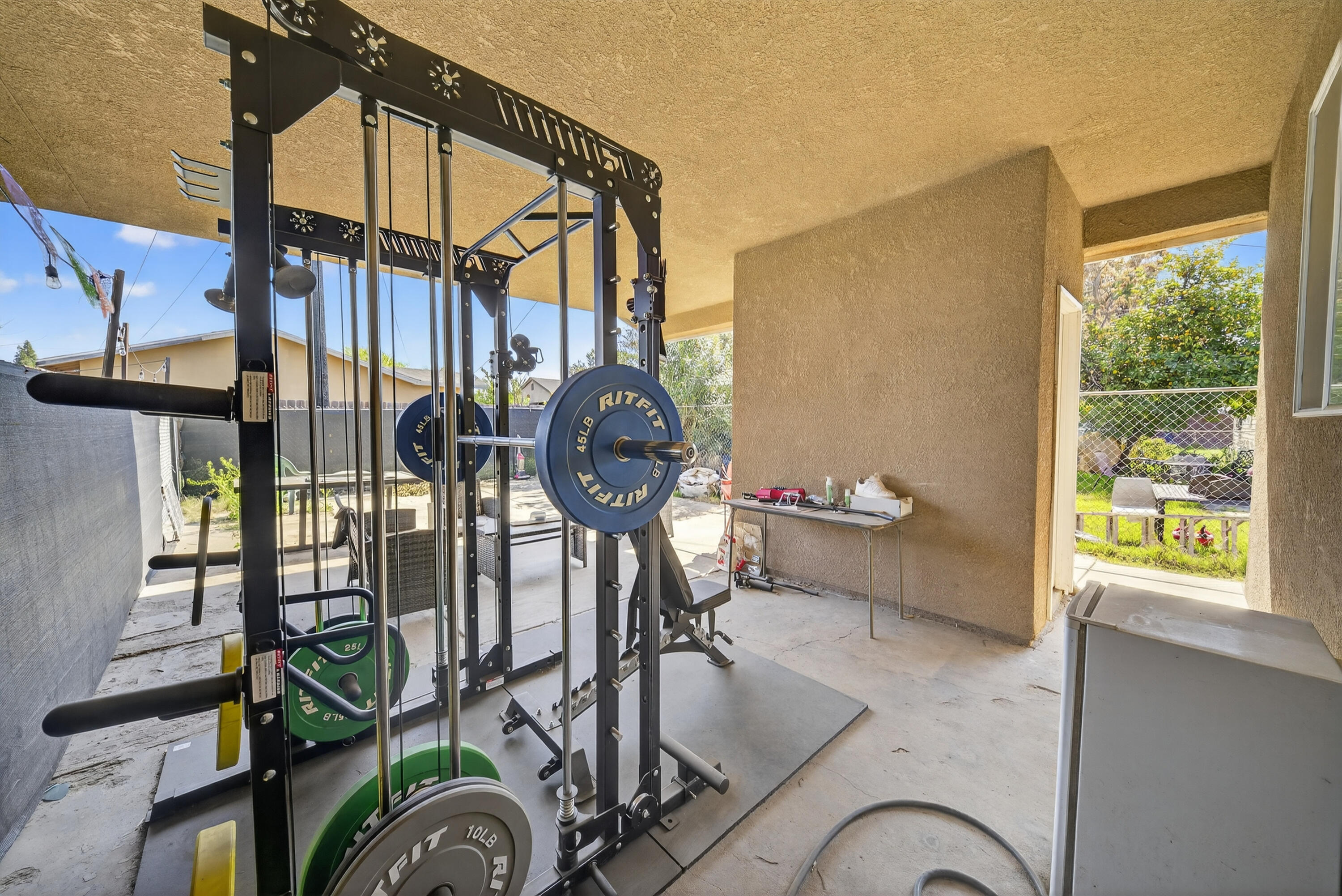 68-70 S Jaye St, Porterville, CA 93257