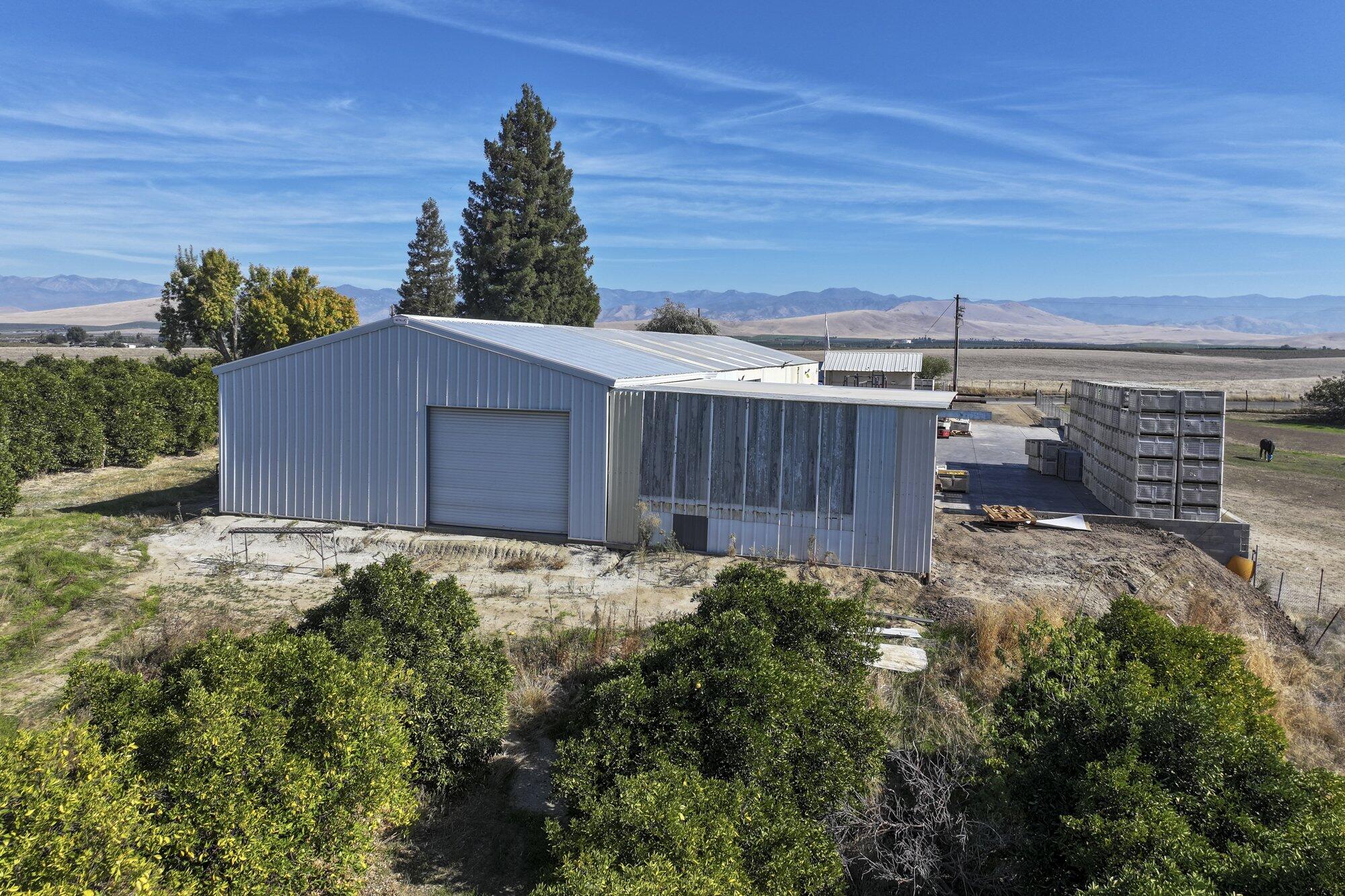8521 Rd 256, Terra Bella, CA 93270