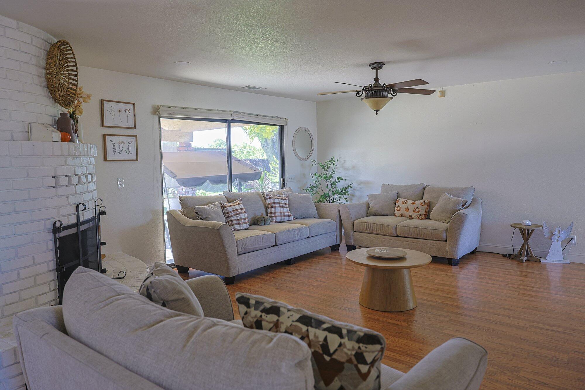 8521 Rd 256, Terra Bella, CA 93270