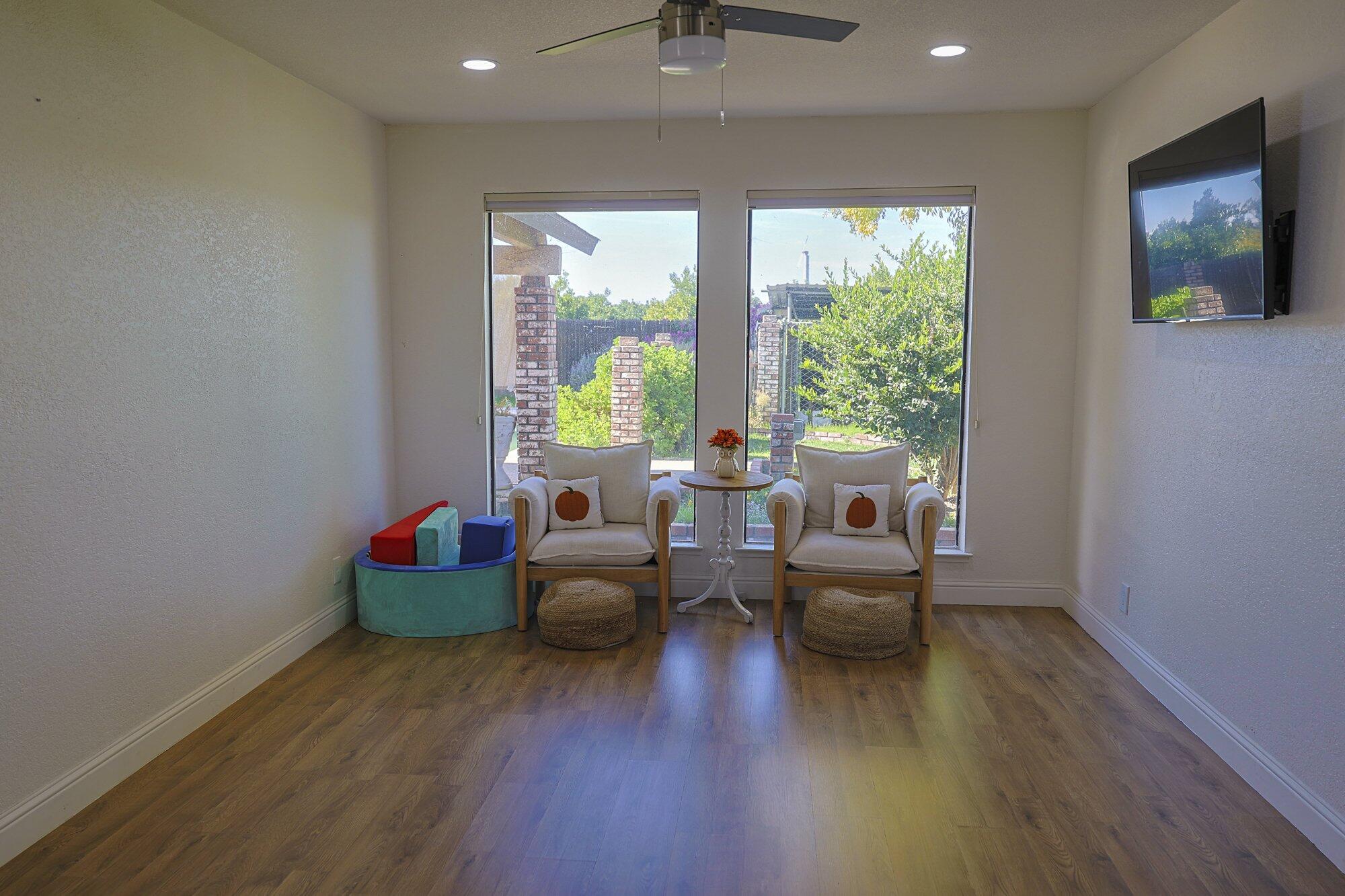 8521 Rd 256, Terra Bella, CA 93270