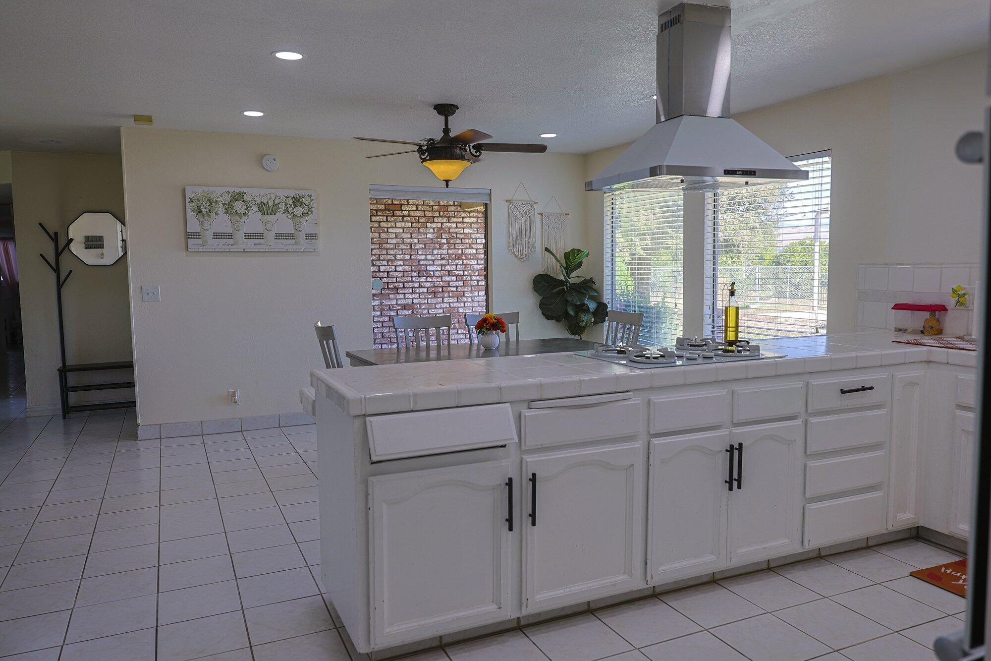 8521 Rd 256, Terra Bella, CA 93270