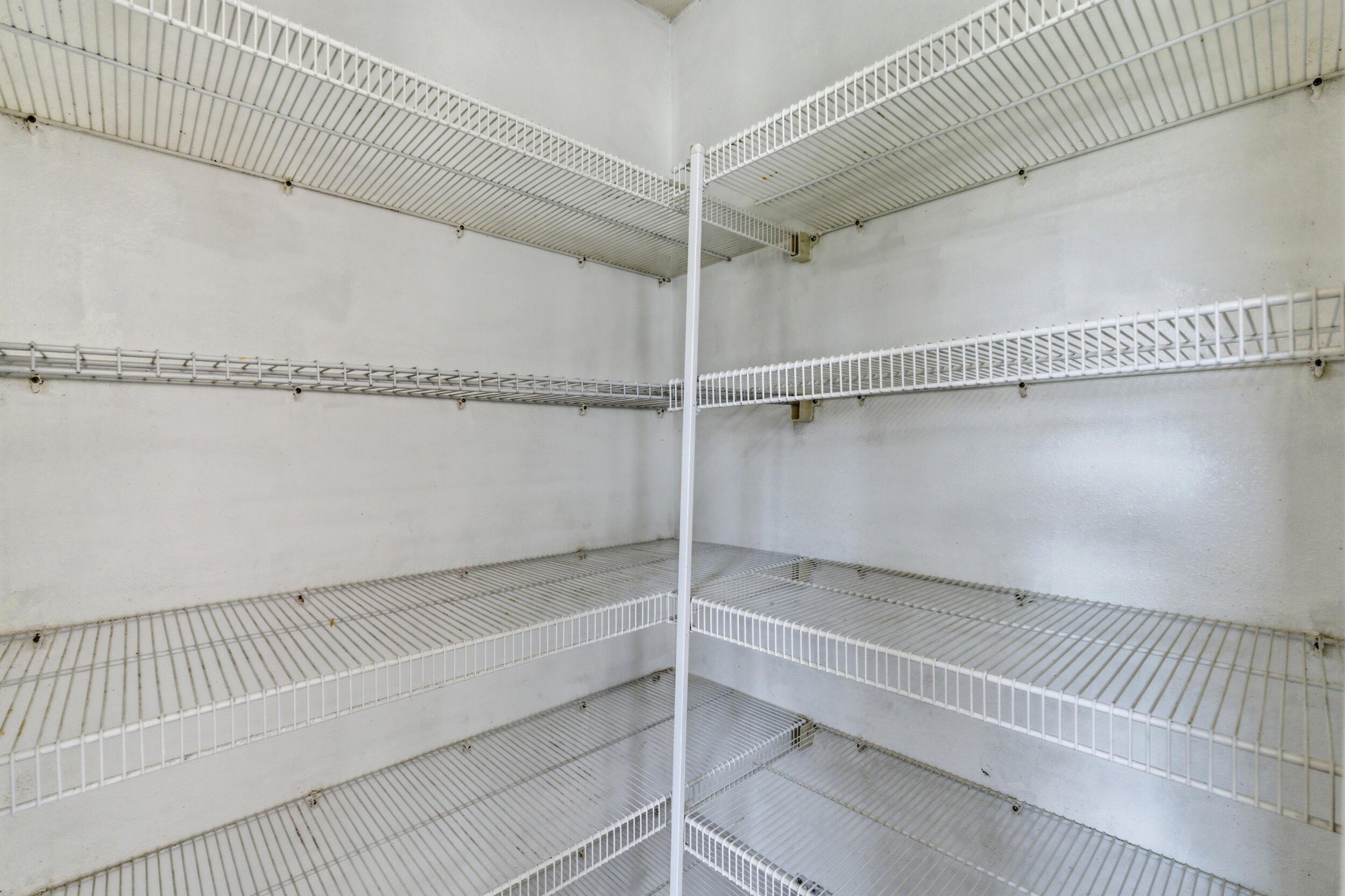 1623 Hudson Ave, Tulare, CA 93274