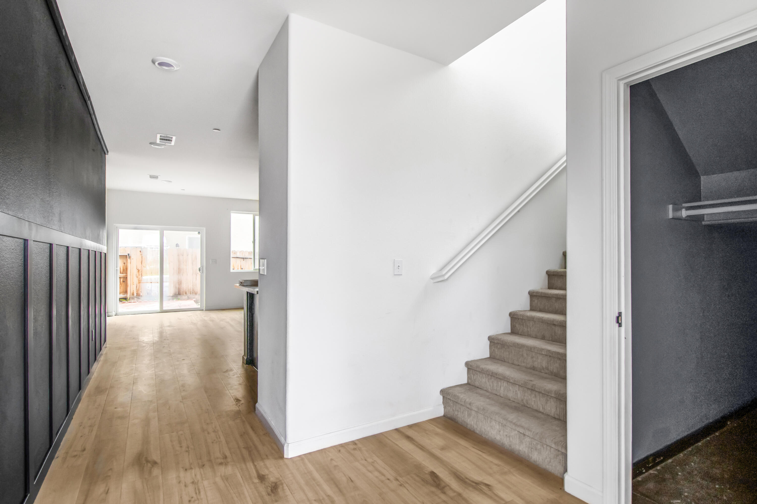 2230 S Velie St, Visalia, CA 93292