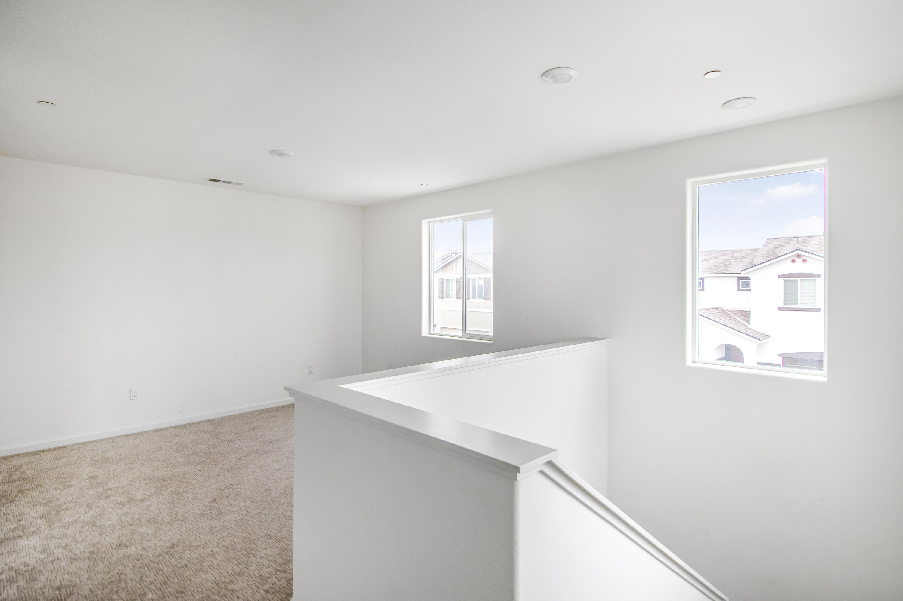 2230 S Velie St, Visalia, CA 93292