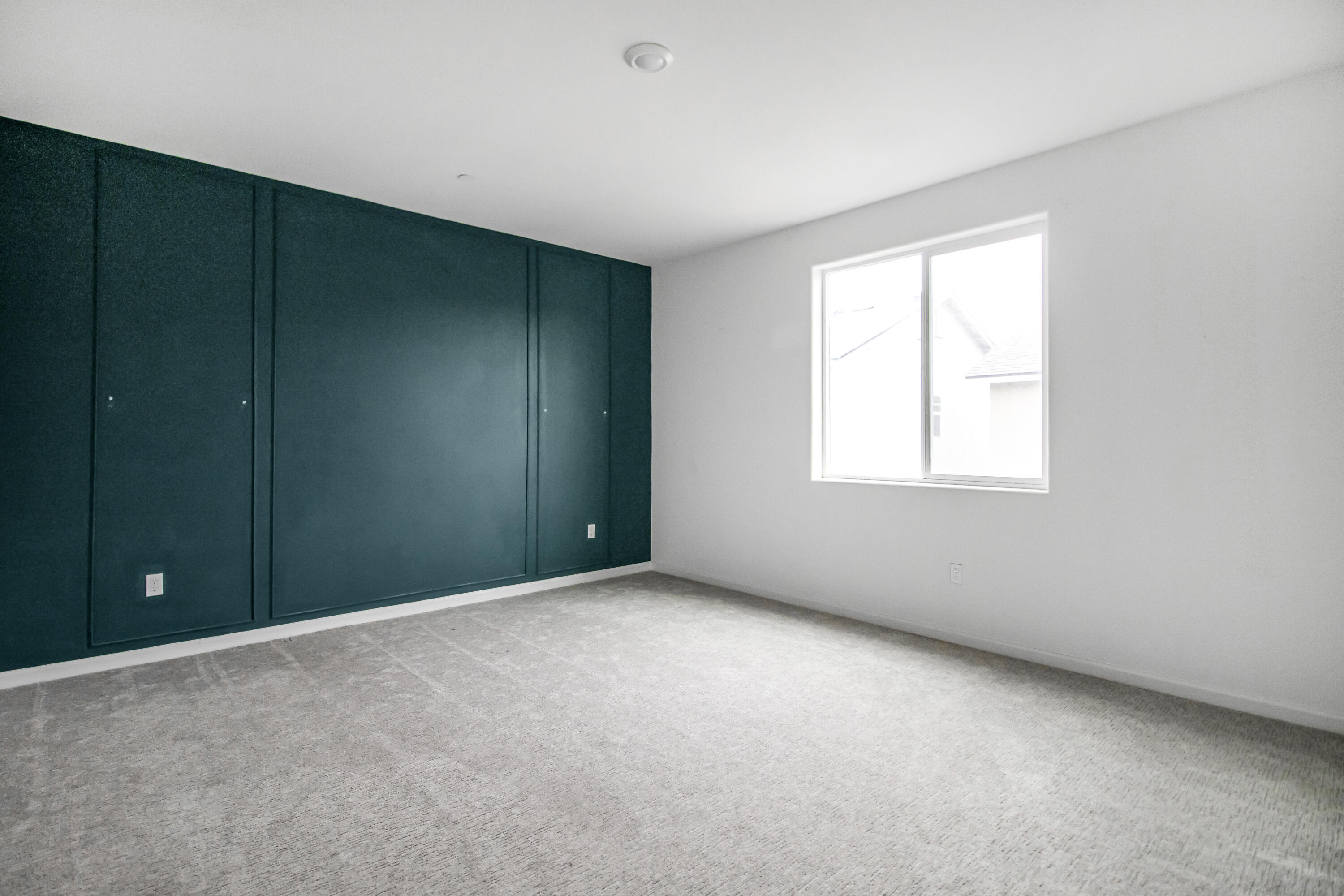 2230 S Velie St, Visalia, CA 93292