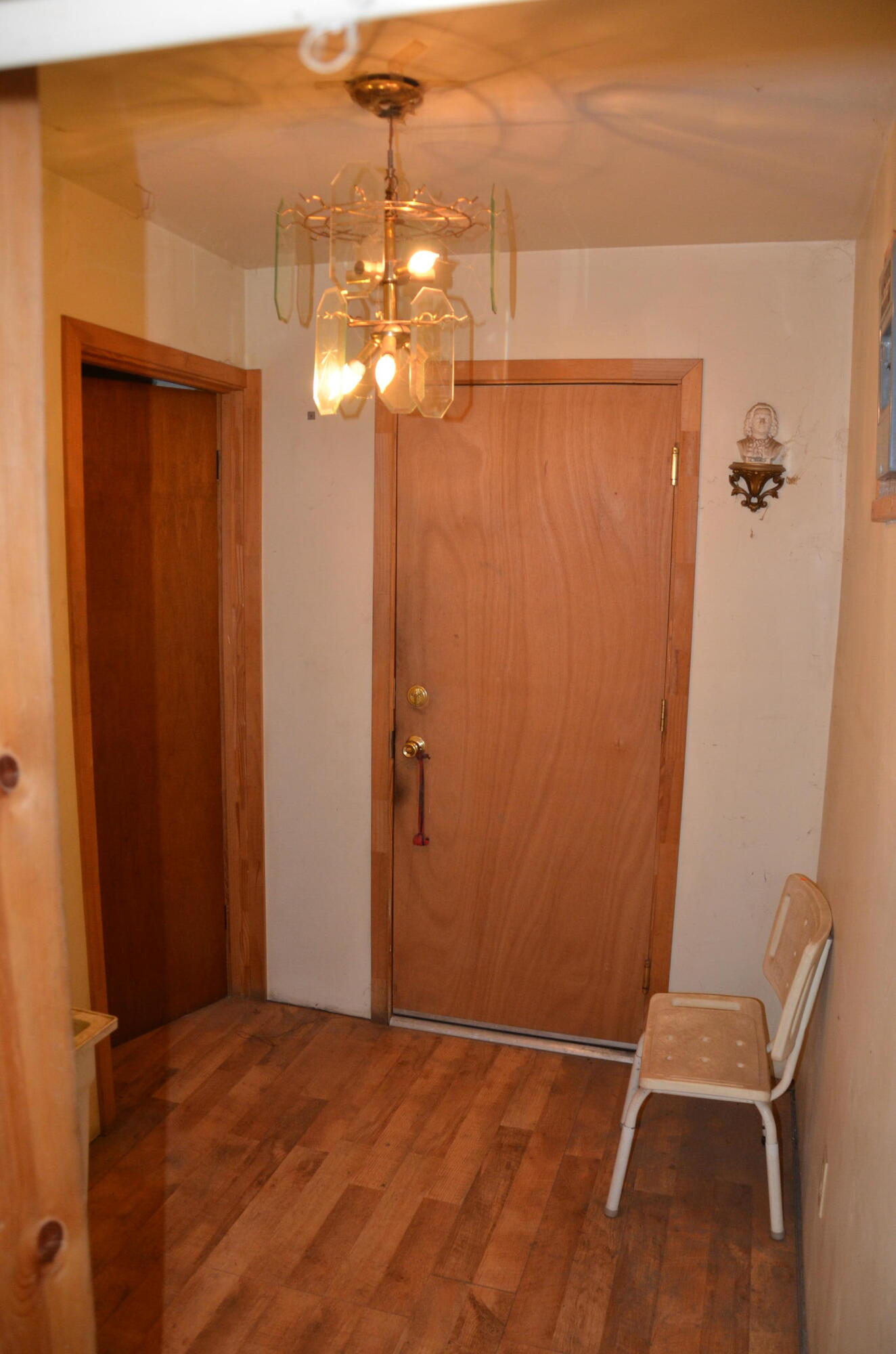 1109 N Willis St, Visalia, CA 93291