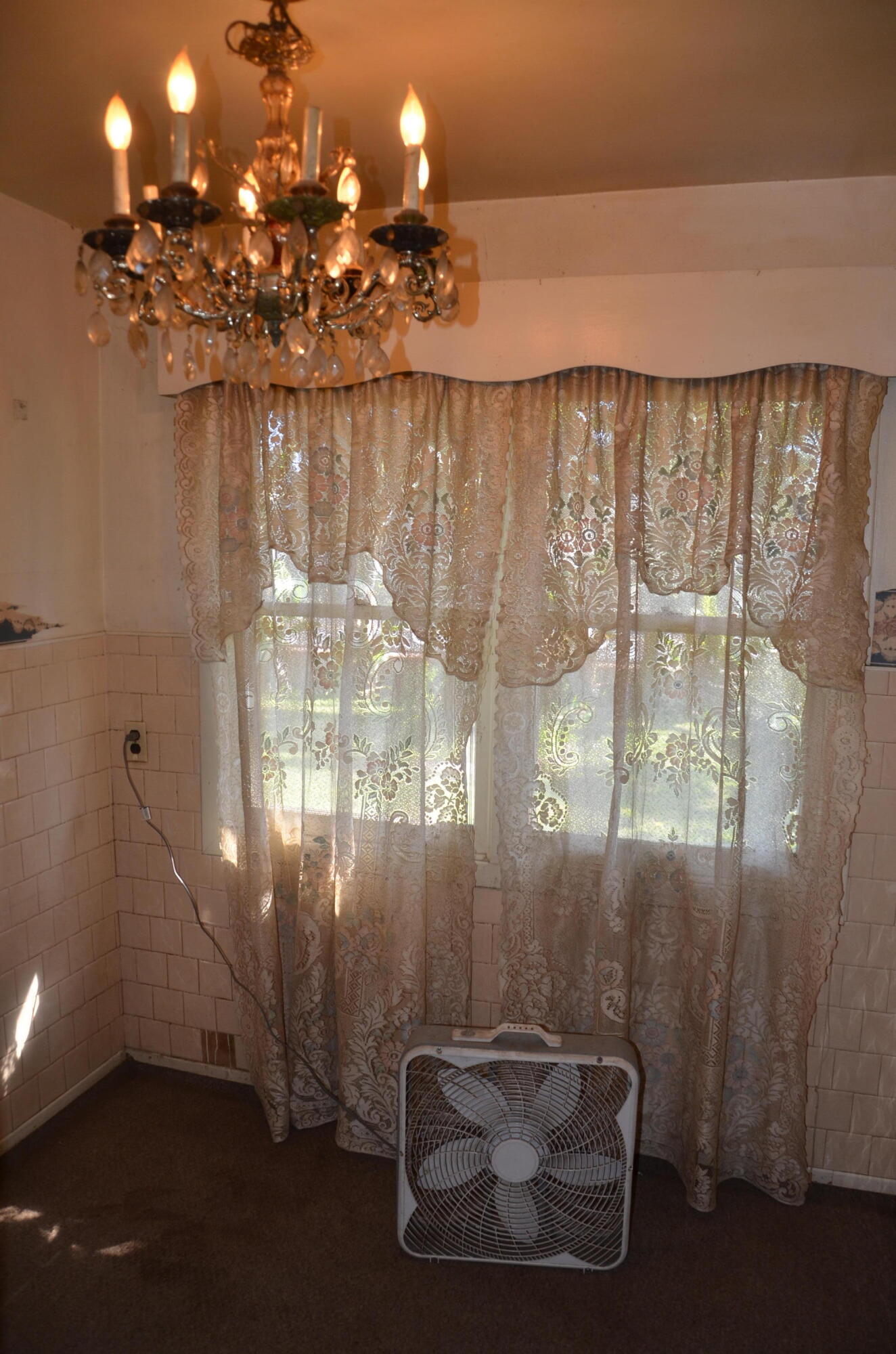 1109 N Willis St, Visalia, CA 93291