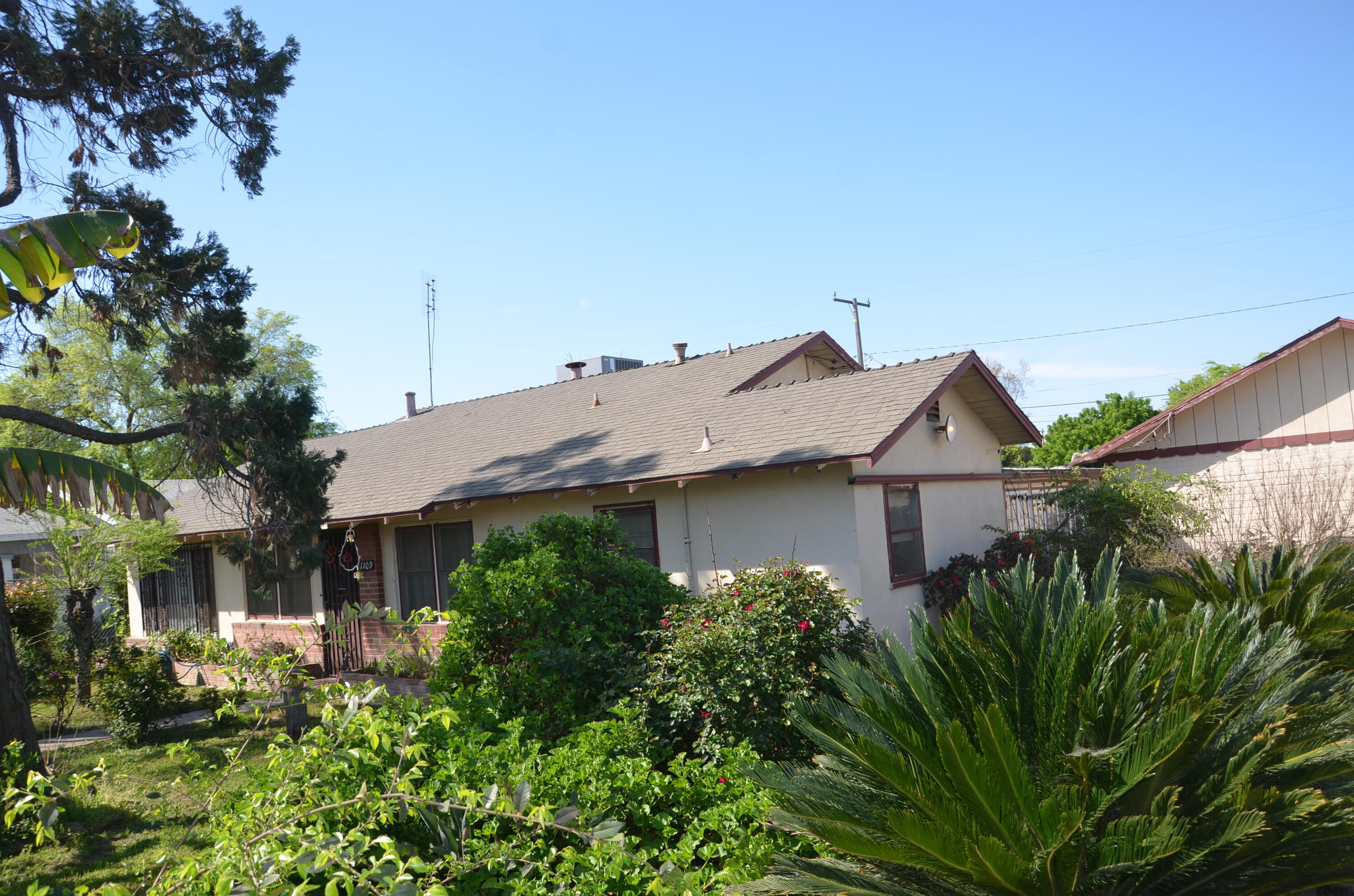 1109 N Willis St, Visalia, CA 93291