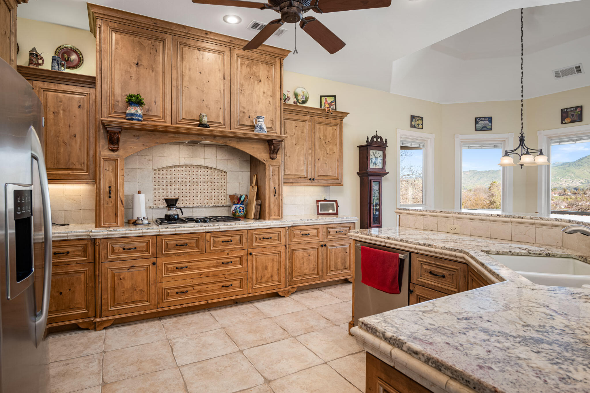 16481 Bonner Dr, Springville, CA 93265