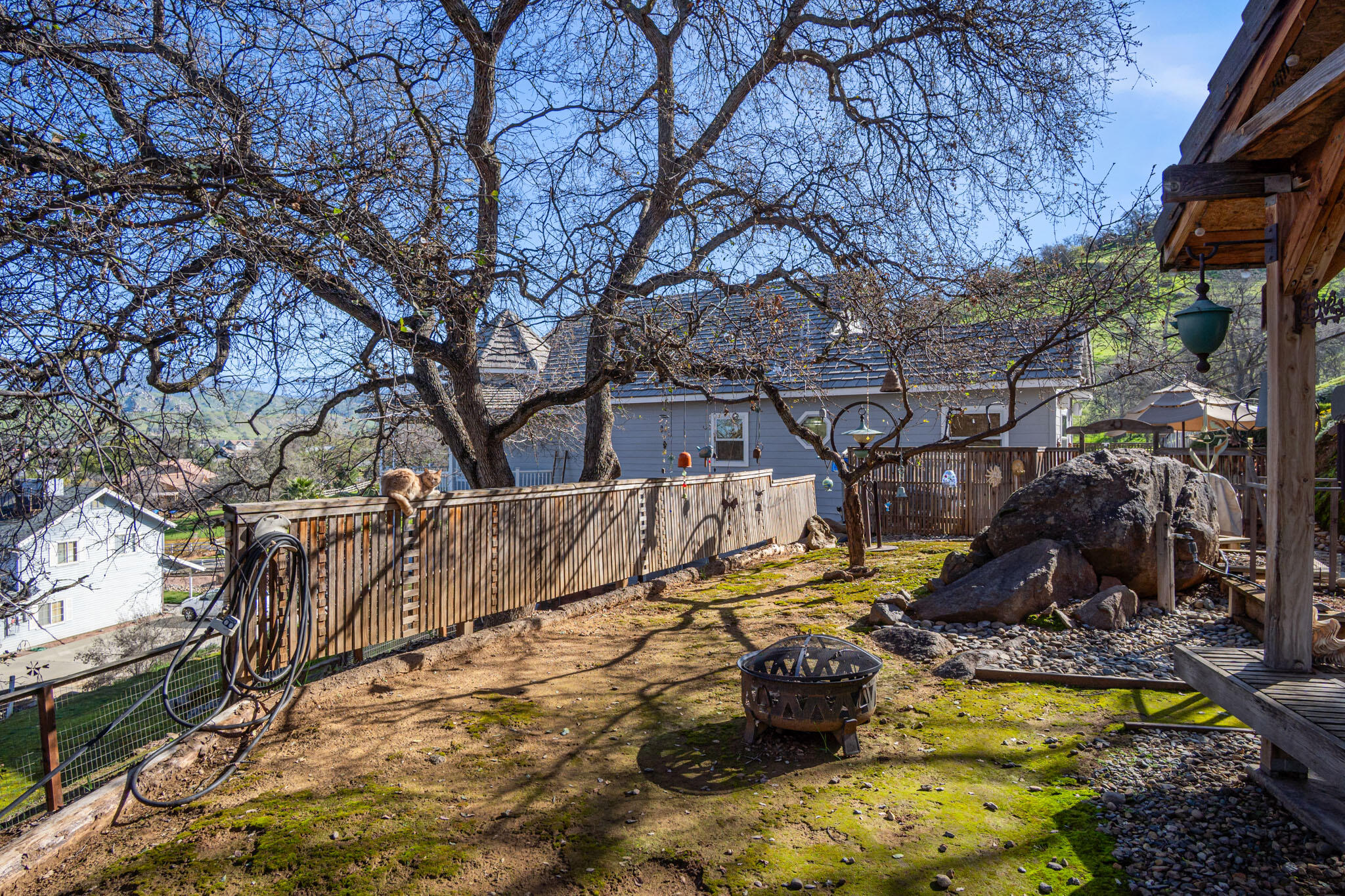 16481 Bonner Dr, Springville, CA 93265