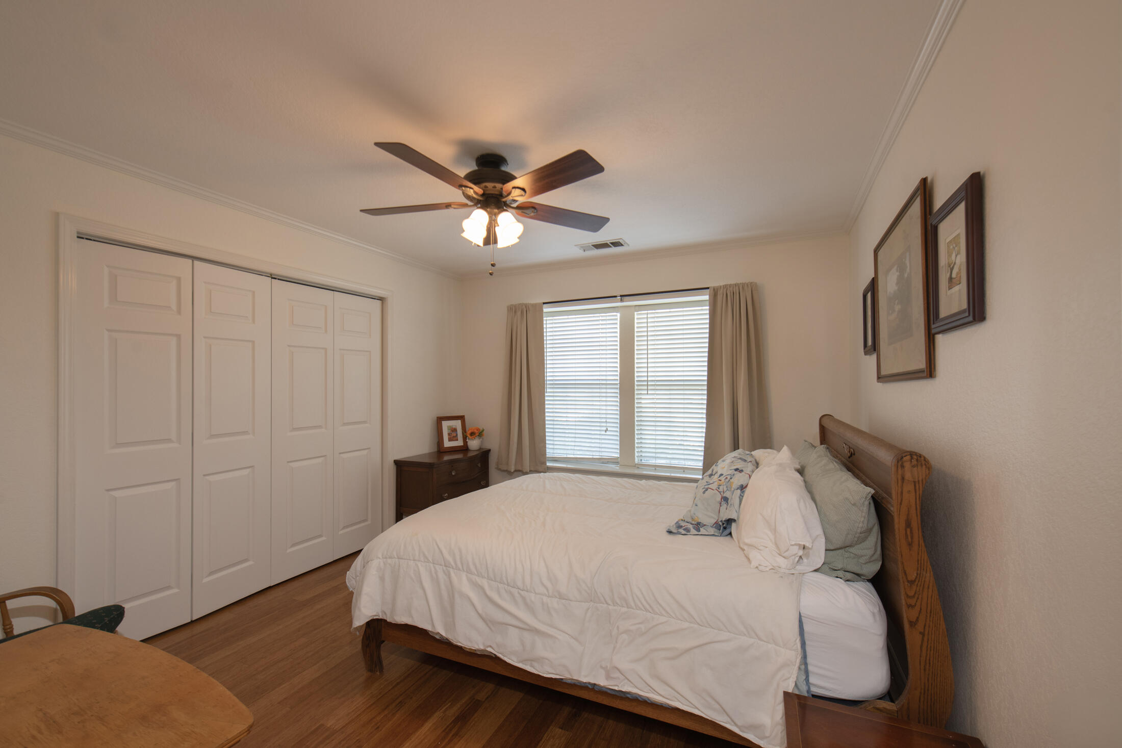 3900 W Allen Ct, Visalia, CA 93291