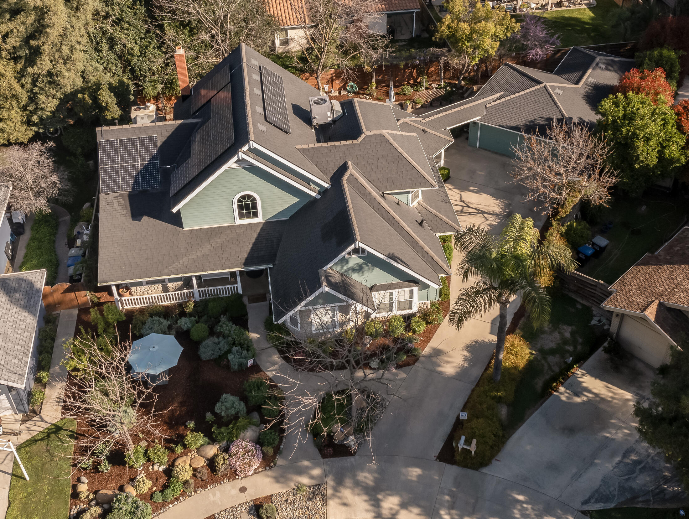 3900 W Allen Ct, Visalia, CA 93291