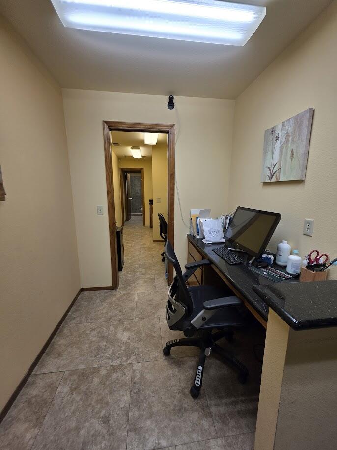 1644 S Court St, Visalia, CA 93277