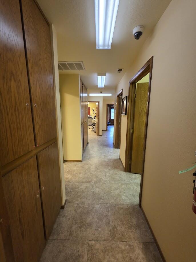 1644 S Court St, Visalia, CA 93277