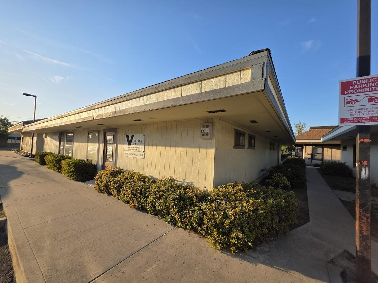 1644 S Court St, Visalia, CA 93277