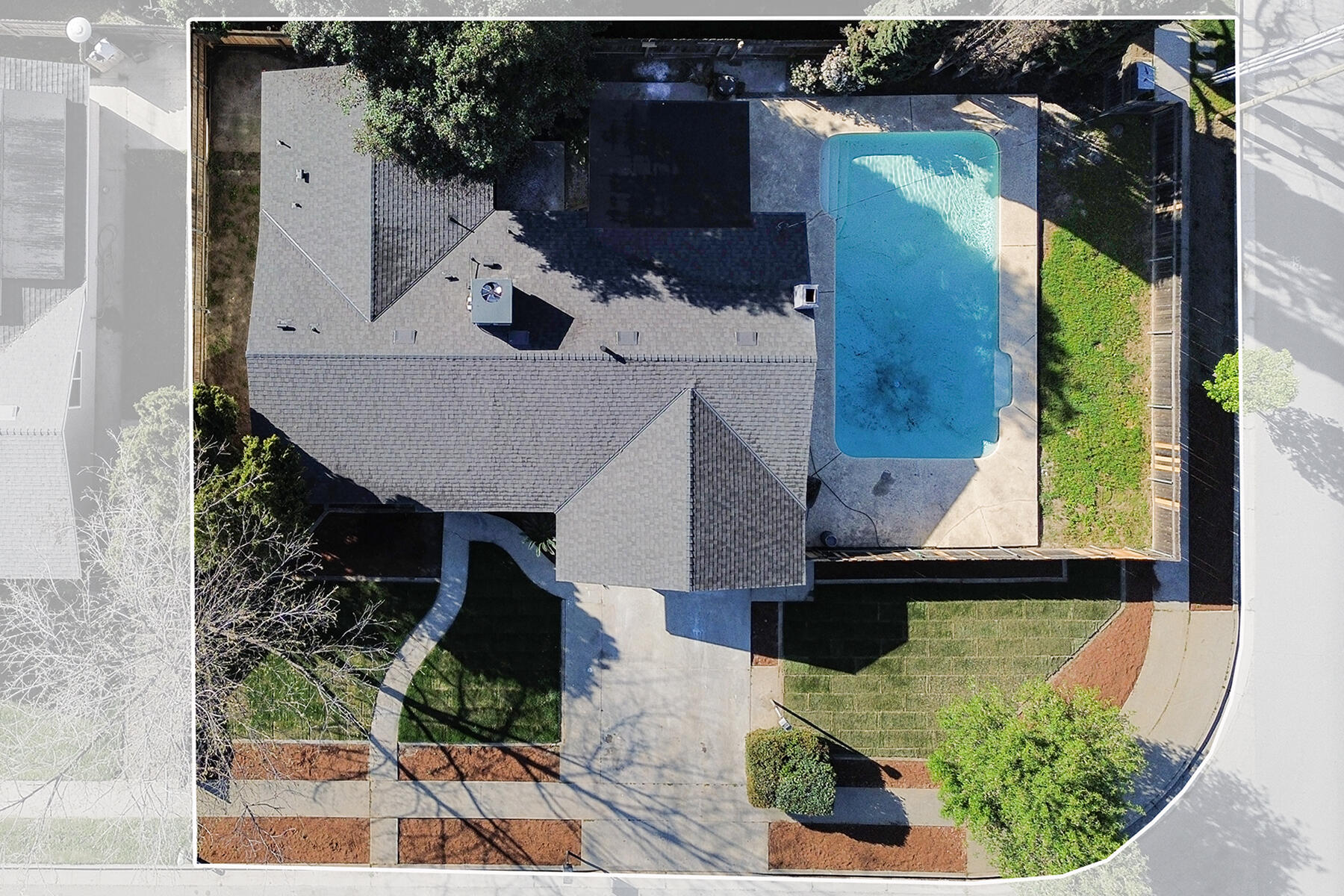 123 E Berkeley Ave, Tulare, CA 93274