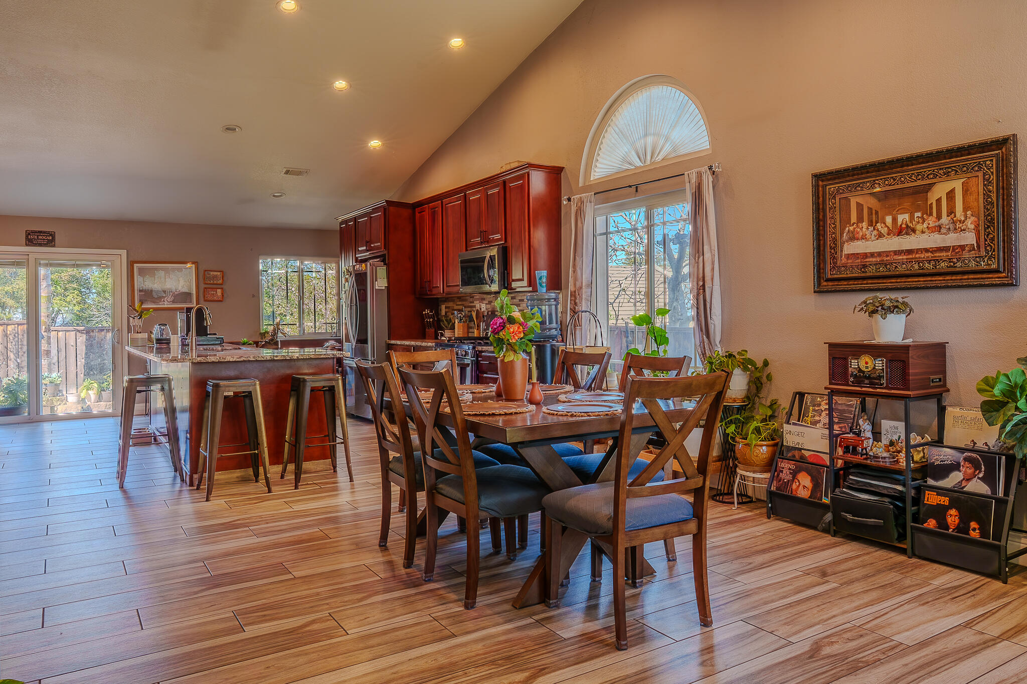 1808 Johnson Dr, Antioch, CA 94509