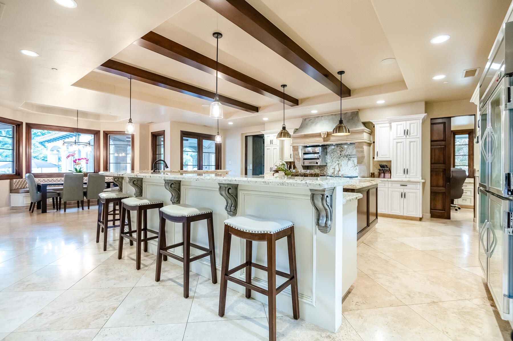 1742 N Pratos St, Visalia, CA 93291