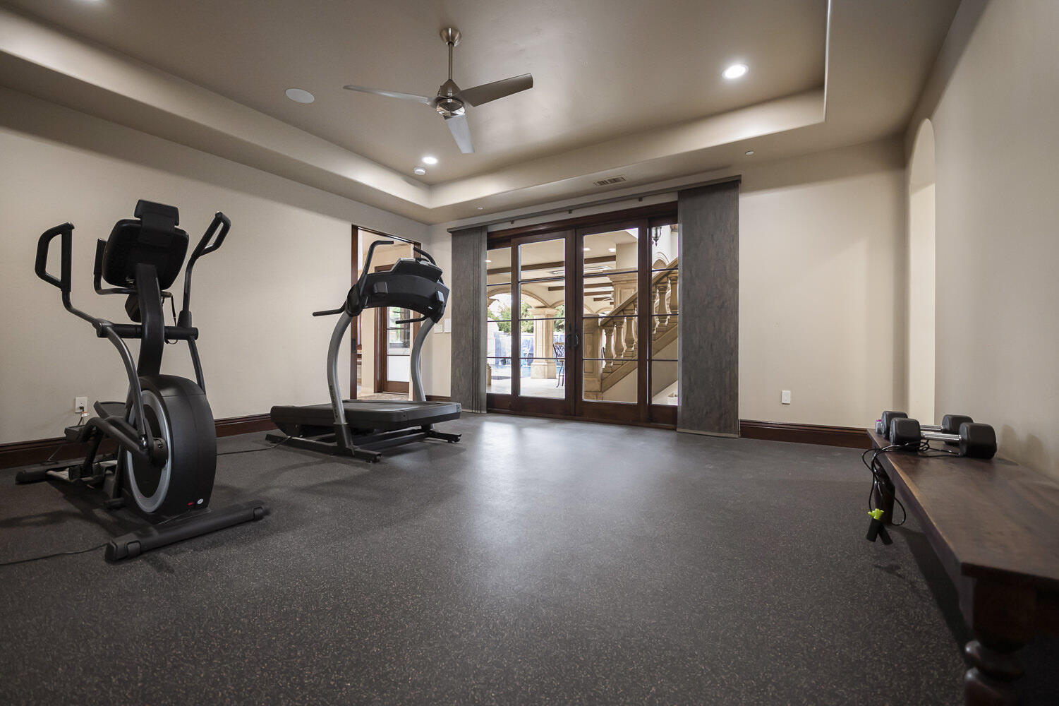 1742 N Pratos St, Visalia, CA 93291