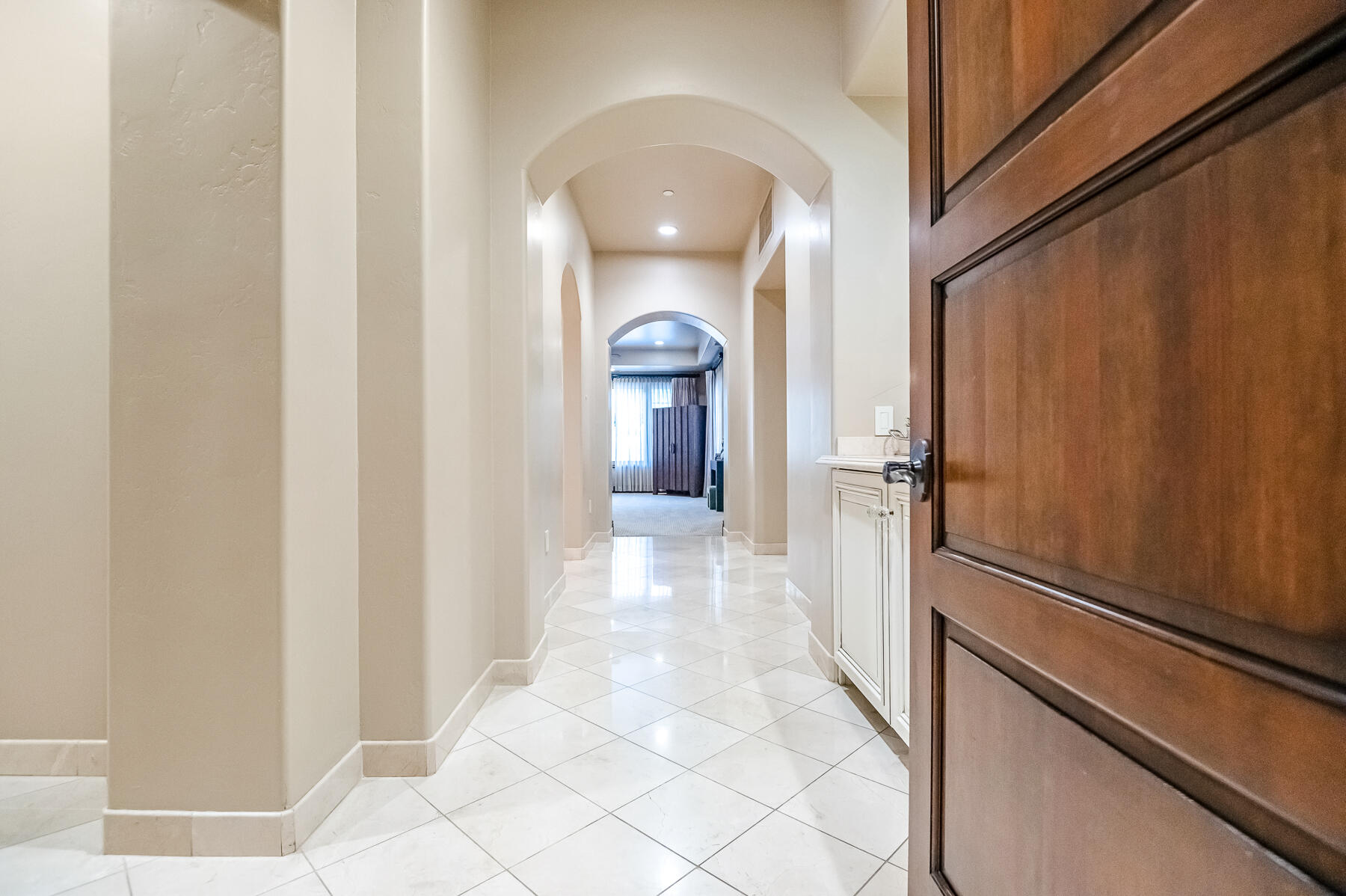 1742 N Pratos St, Visalia, CA 93291