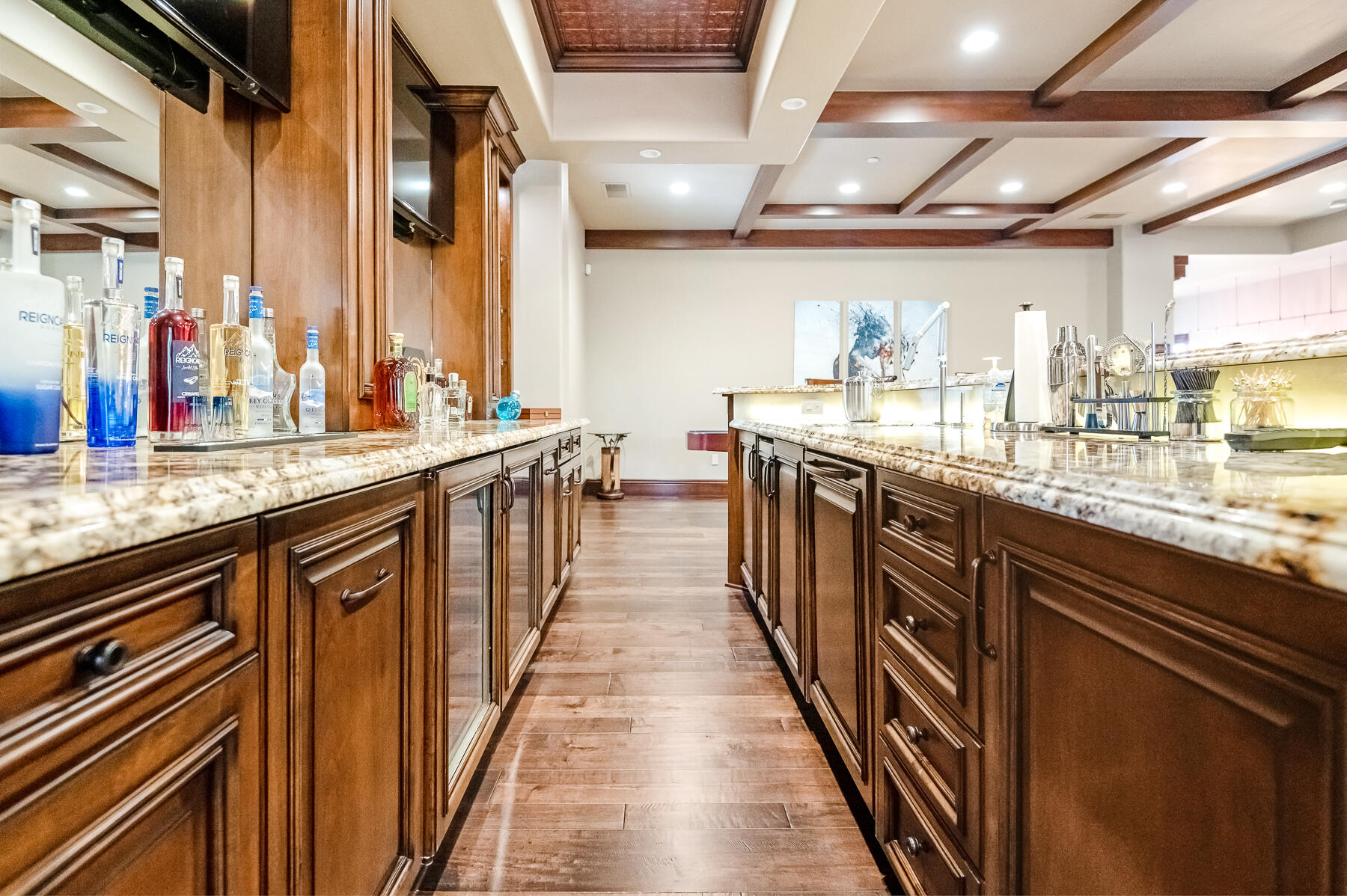 1742 N Pratos St, Visalia, CA 93291