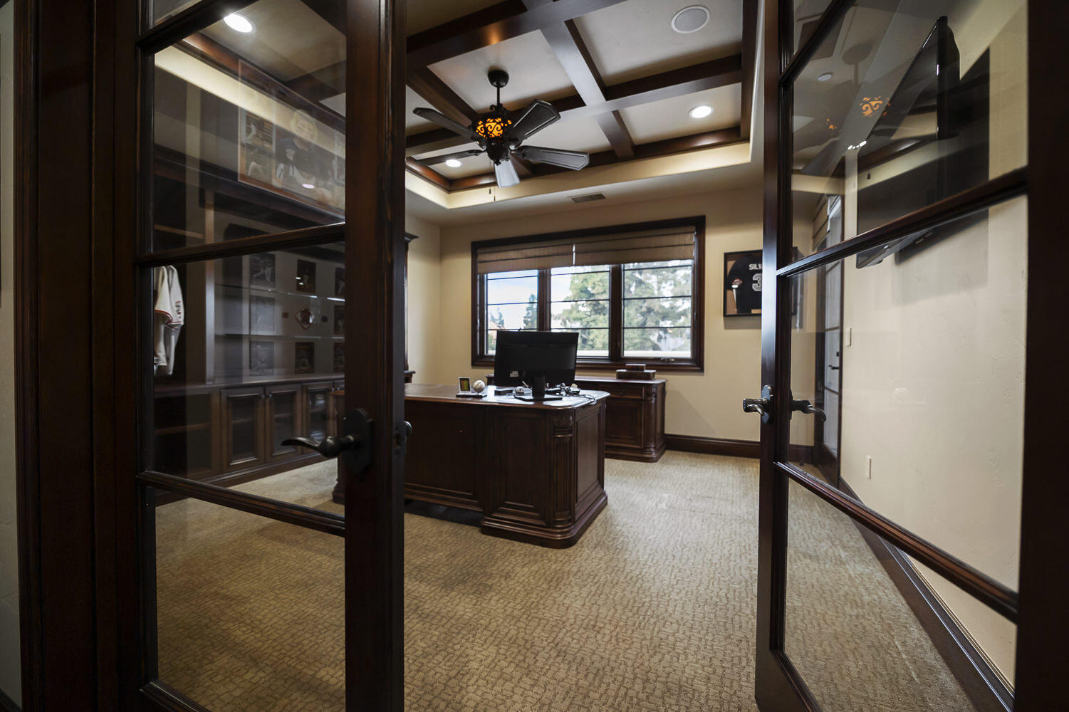 1742 N Pratos St, Visalia, CA 93291