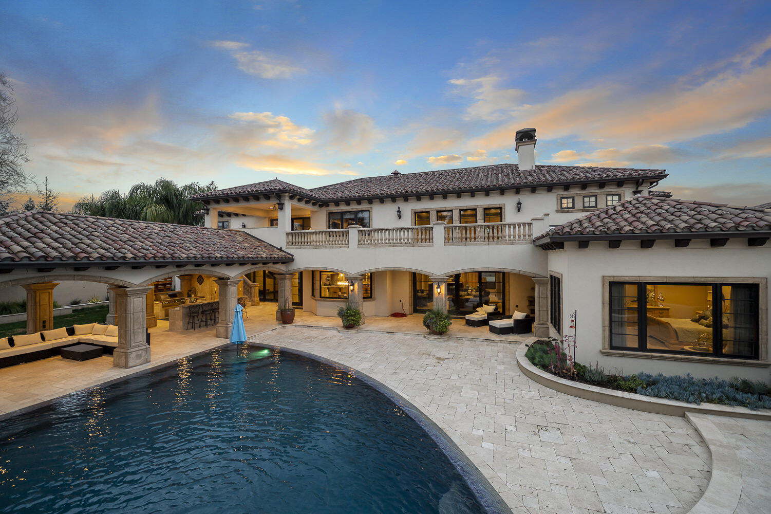 1742 N Pratos St, Visalia, CA 93291