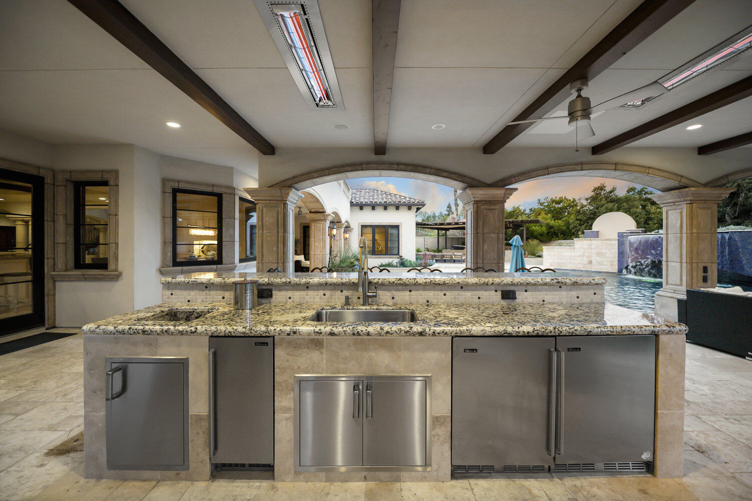 1742 N Pratos St, Visalia, CA 93291