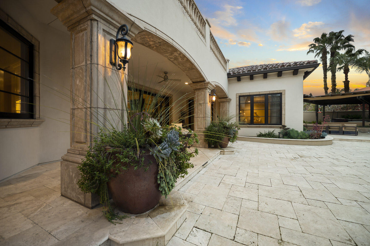 1742 N Pratos St, Visalia, CA 93291