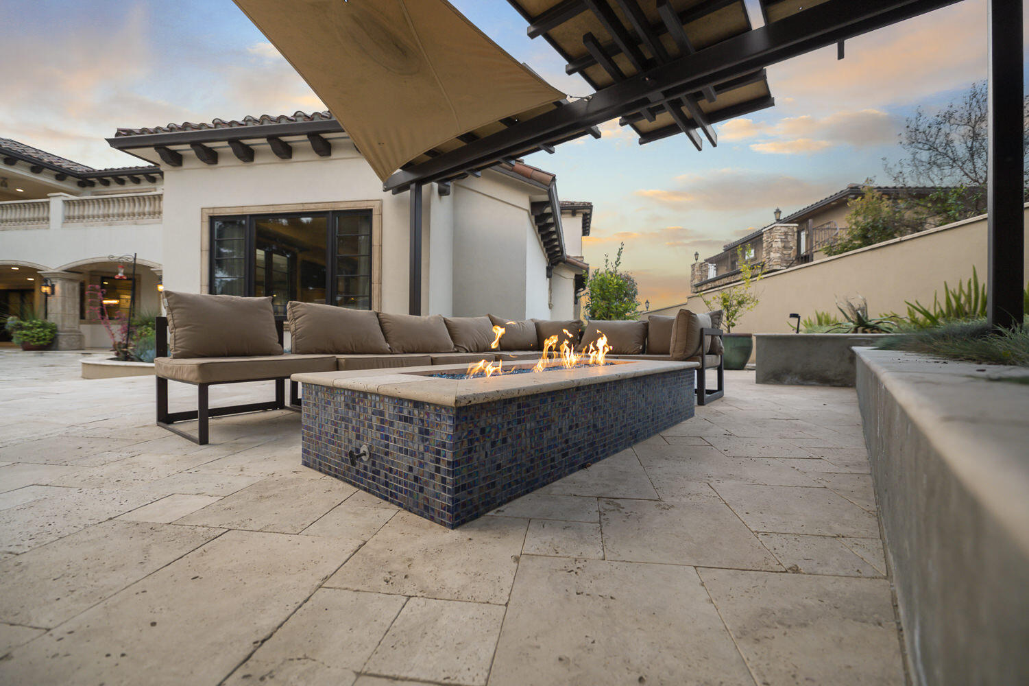 1742 N Pratos St, Visalia, CA 93291