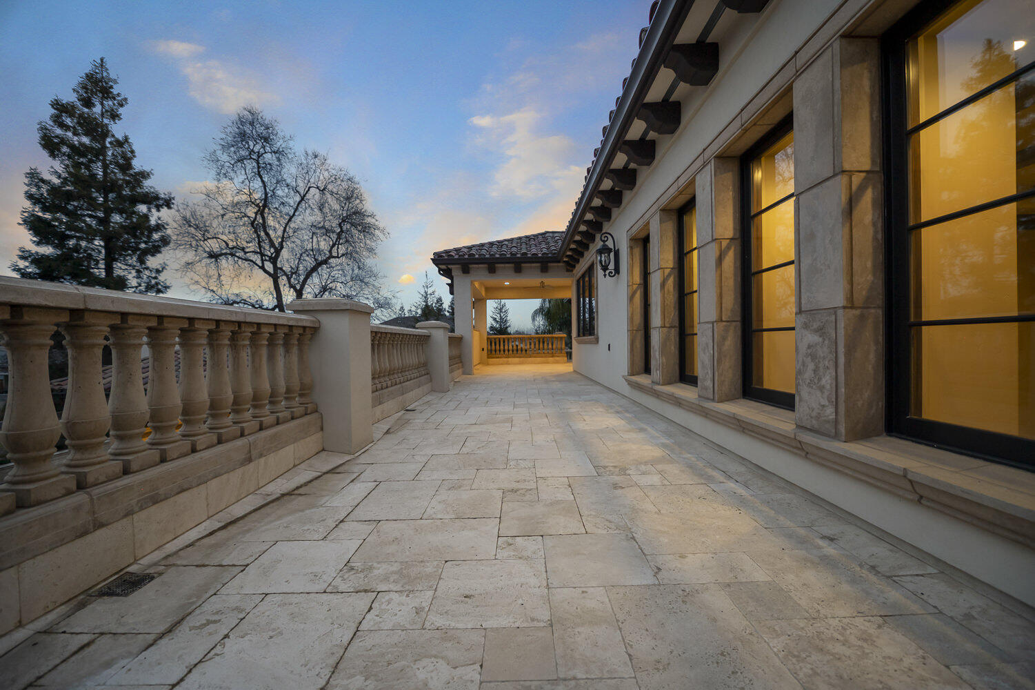 1742 N Pratos St, Visalia, CA 93291