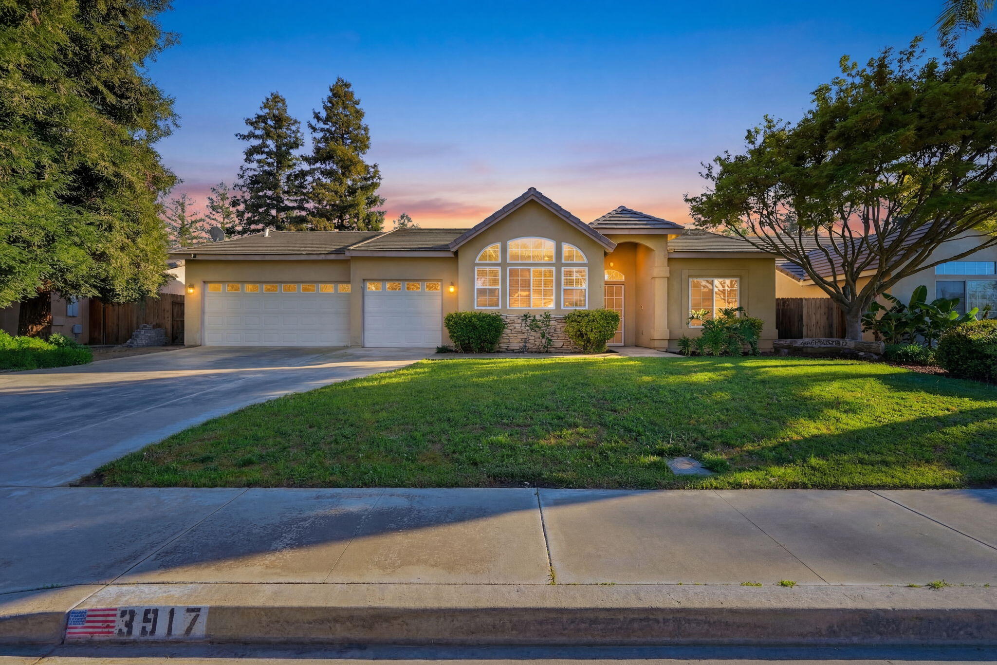 3917 E Stapp Ct, Visalia, CA 93292