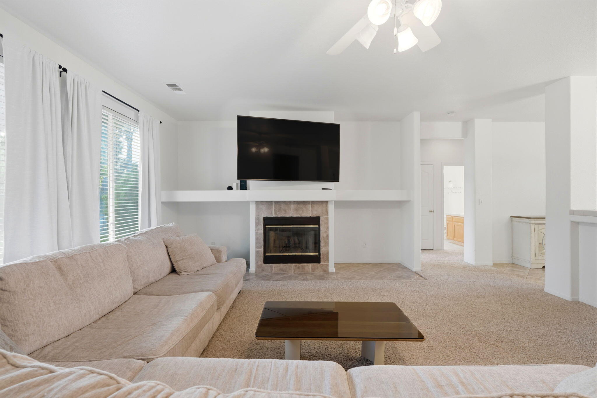 3917 E Stapp Ct, Visalia, CA 93292