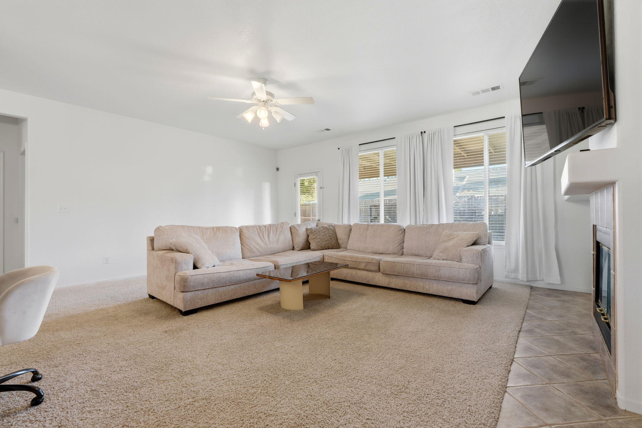 3917 E Stapp Ct, Visalia, CA 93292