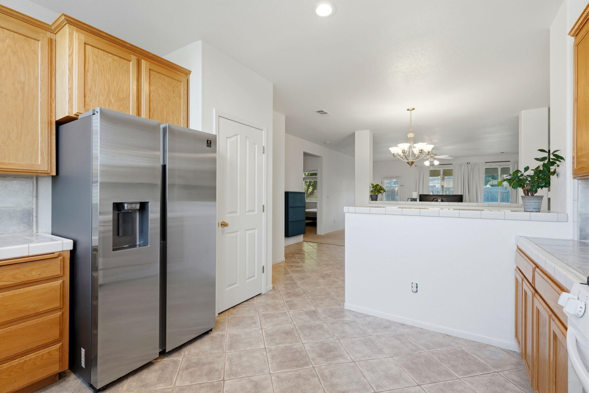 3917 E Stapp Ct, Visalia, CA 93292