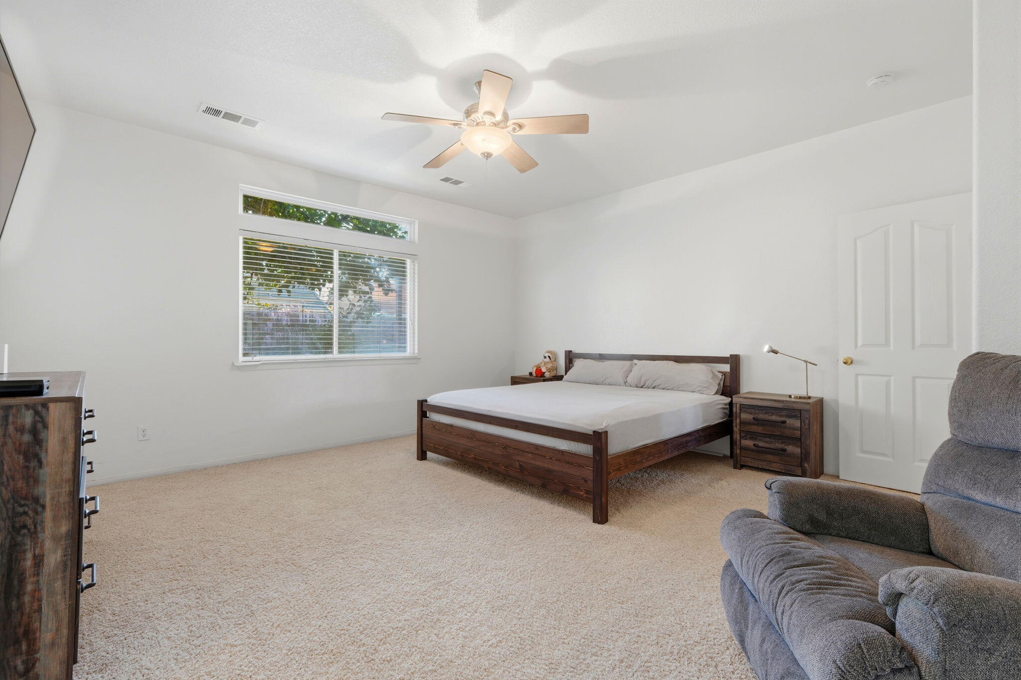 3917 E Stapp Ct, Visalia, CA 93292