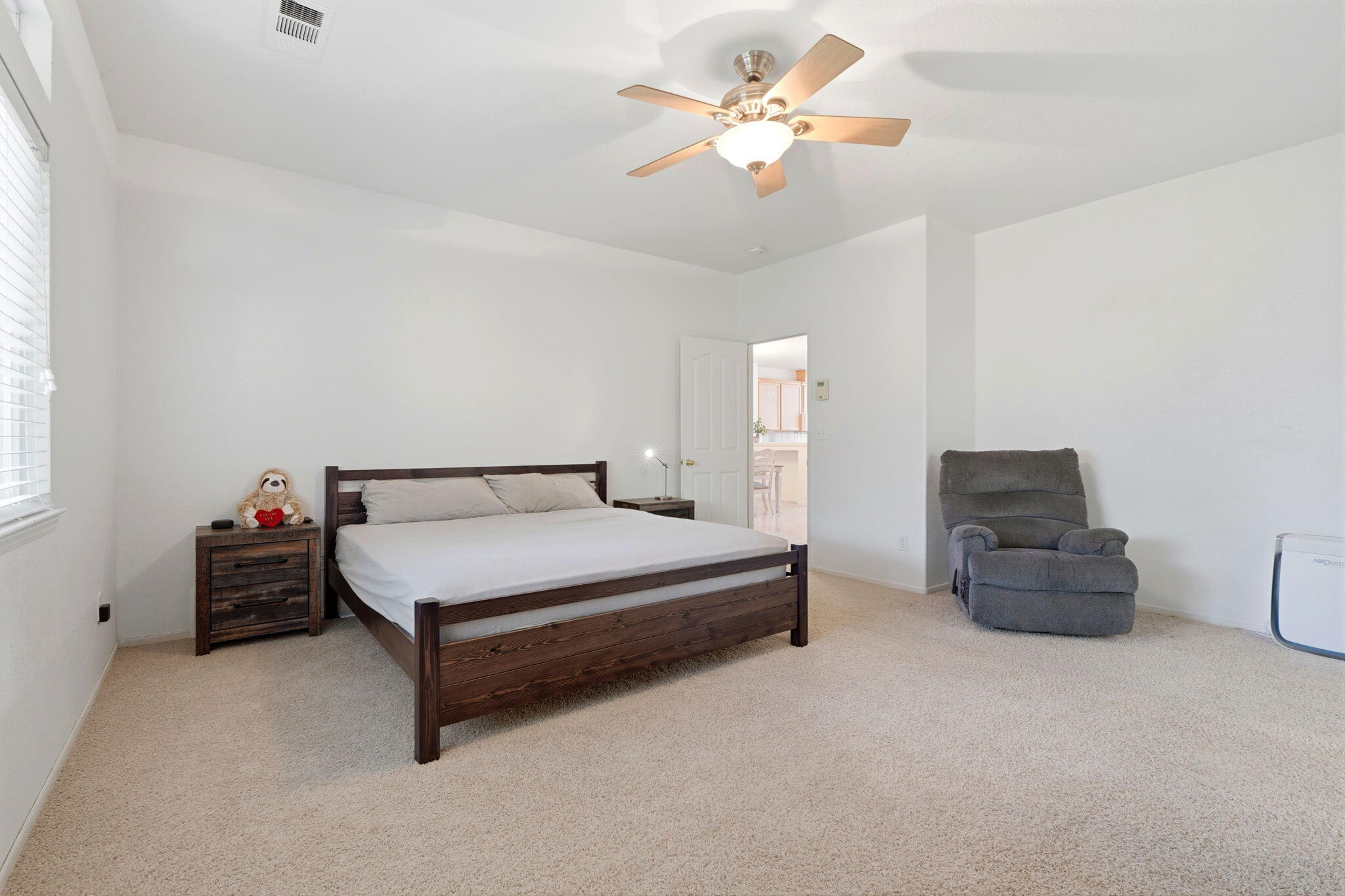 3917 E Stapp Ct, Visalia, CA 93292