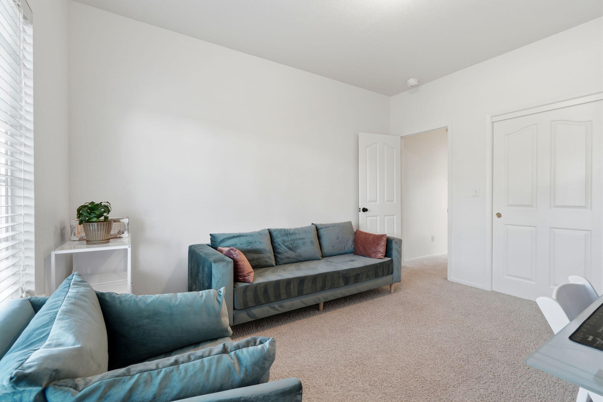 3917 E Stapp Ct, Visalia, CA 93292