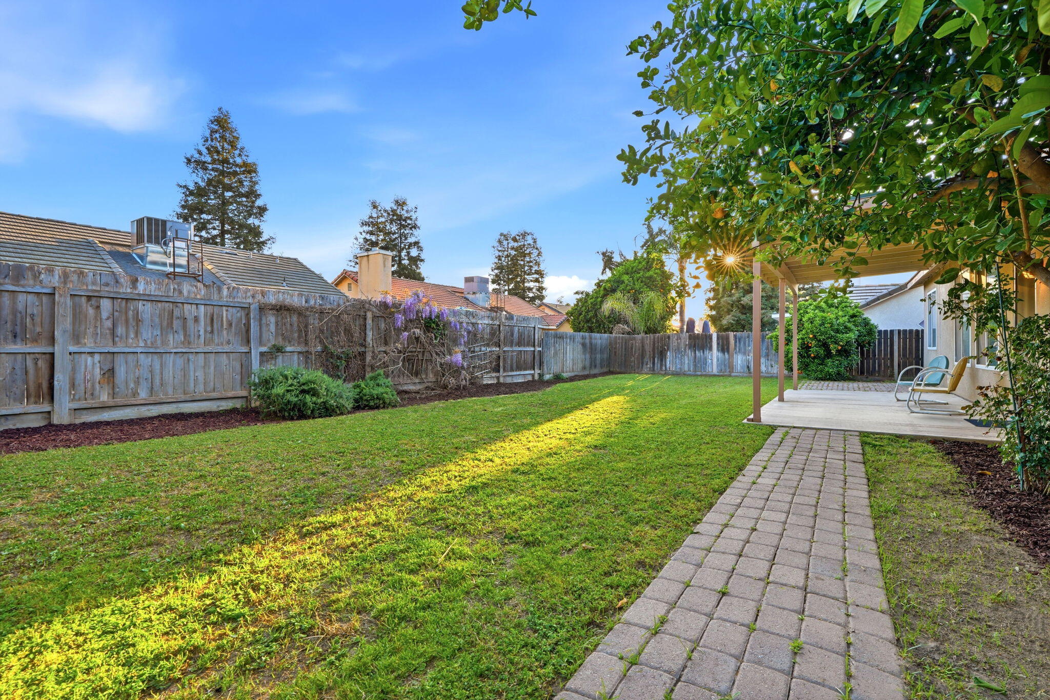 3917 E Stapp Ct, Visalia, CA 93292