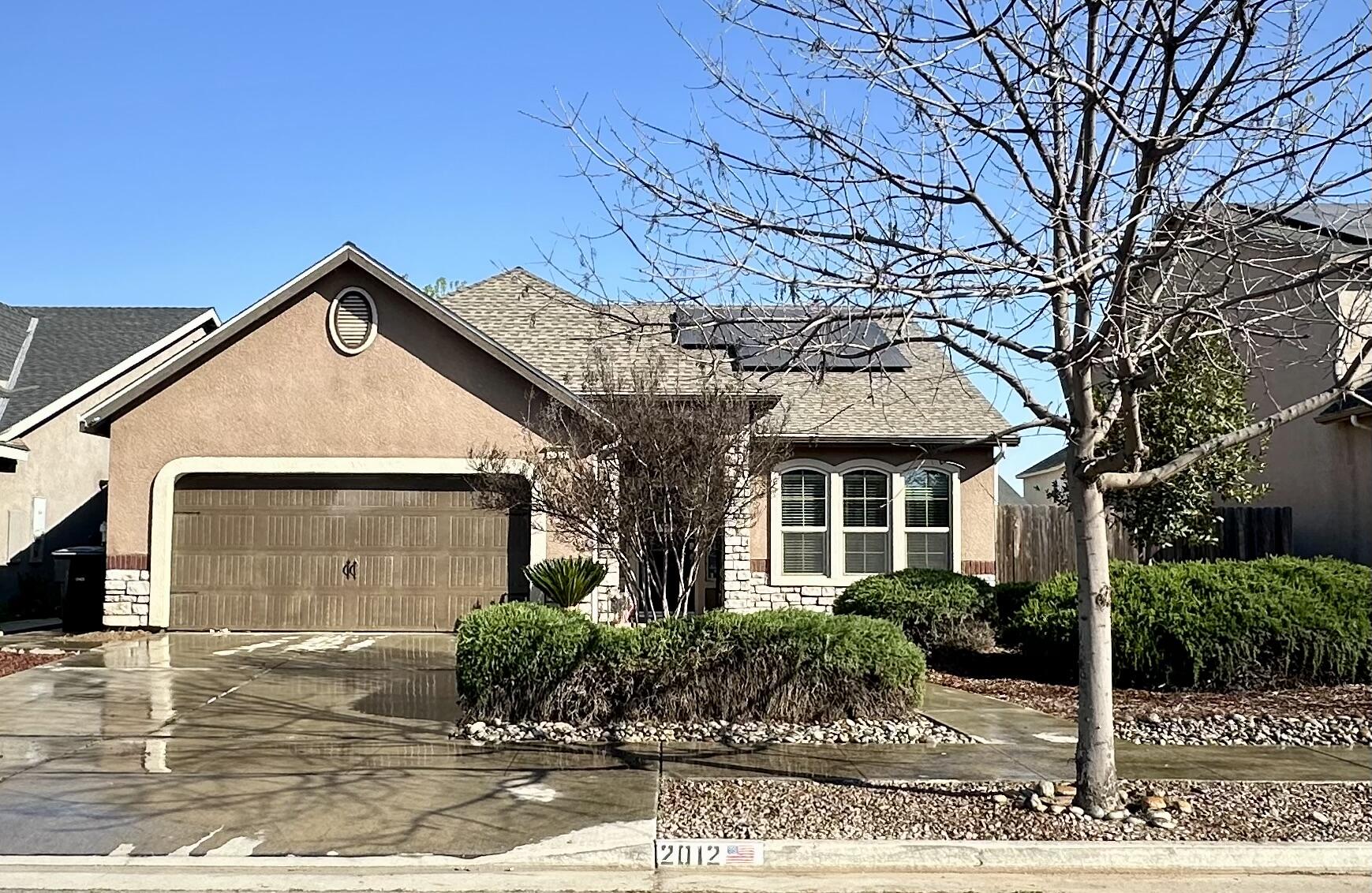 2012 W Crystal Ave, Visalia, CA 93291