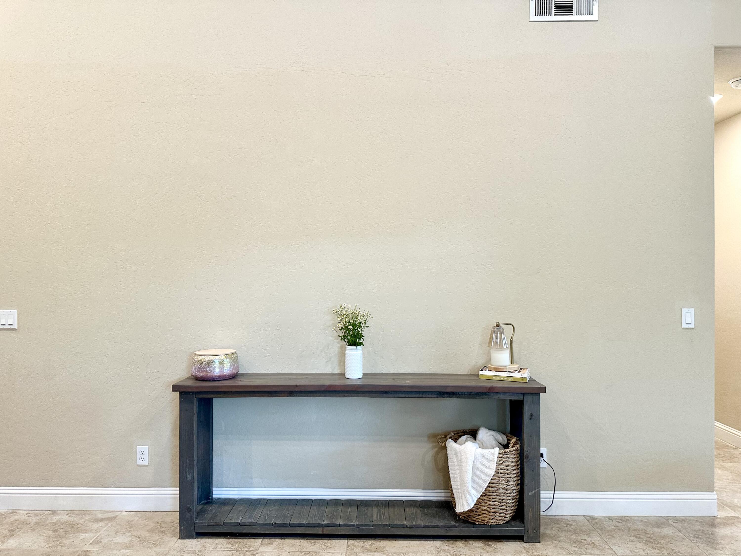 2012 W Crystal Ave, Visalia, CA 93291