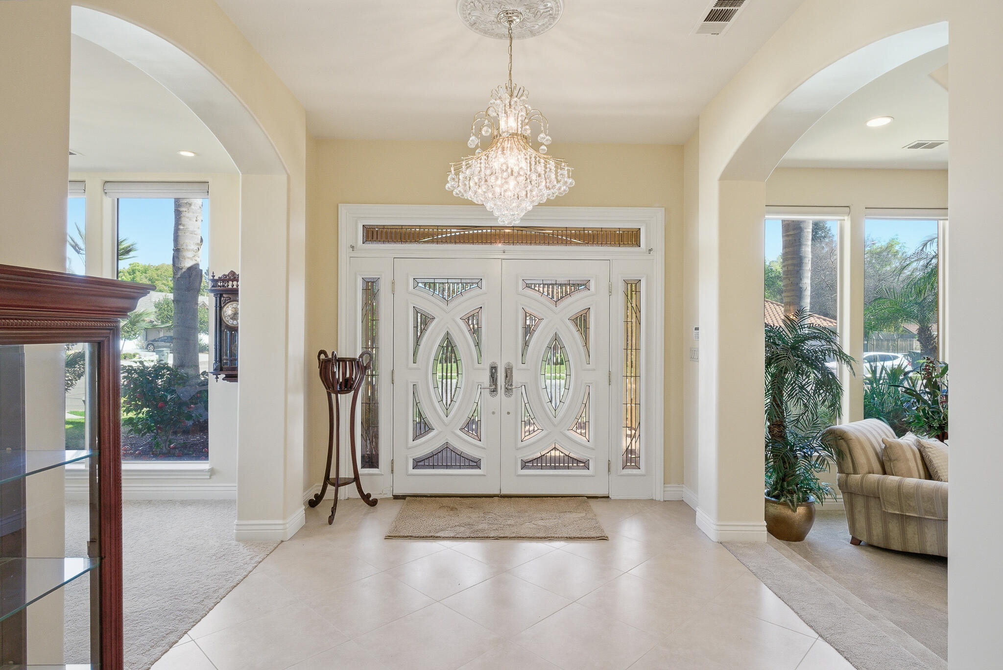 2135 SE Cottonwood Cir, Visalia, CA 93277