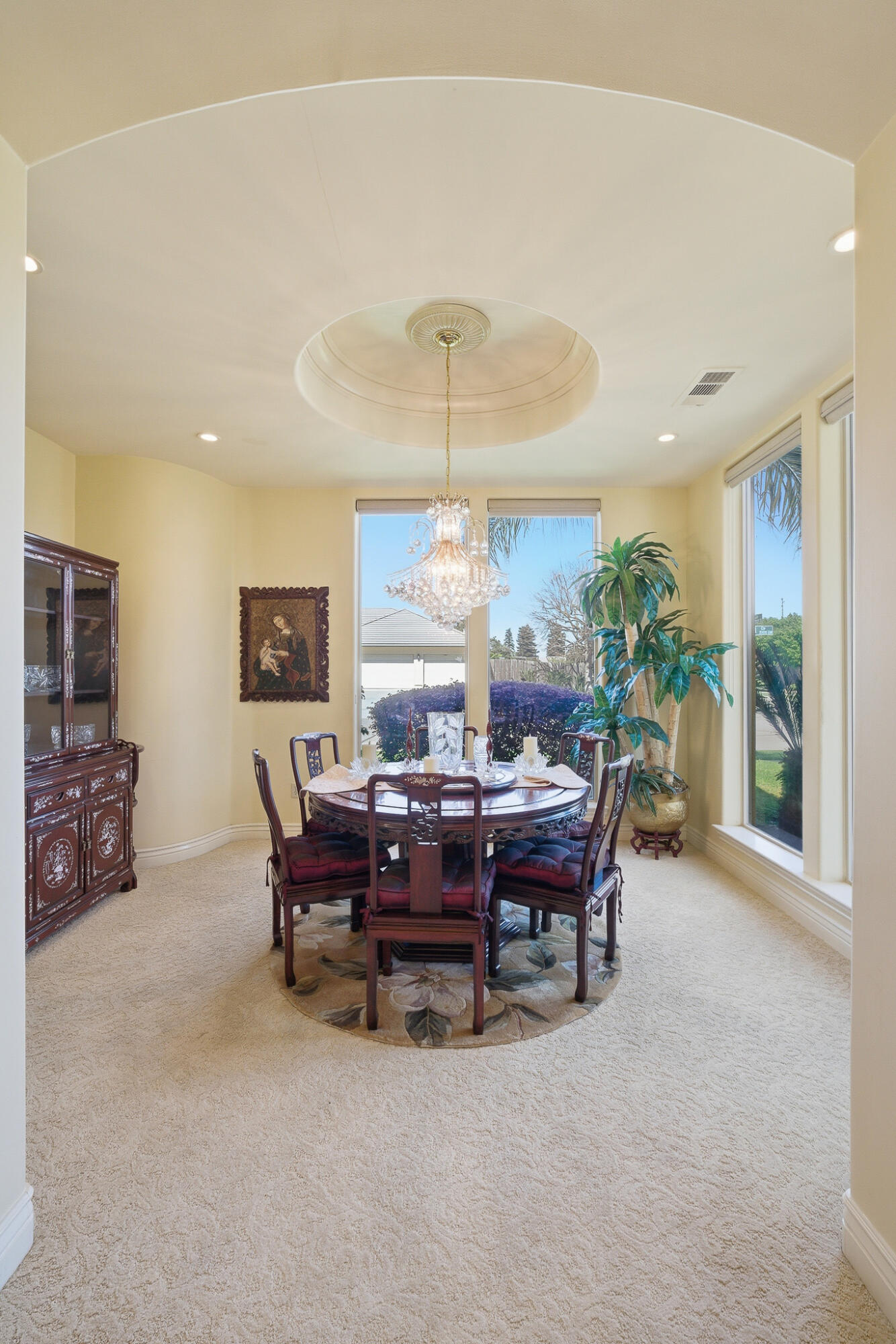 2135 SE Cottonwood Cir, Visalia, CA 93277