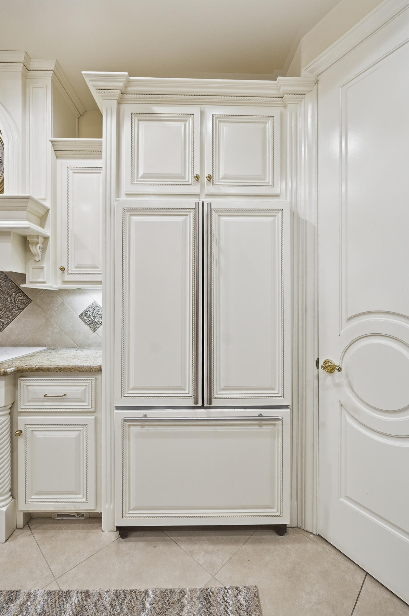 2135 SE Cottonwood Cir, Visalia, CA 93277