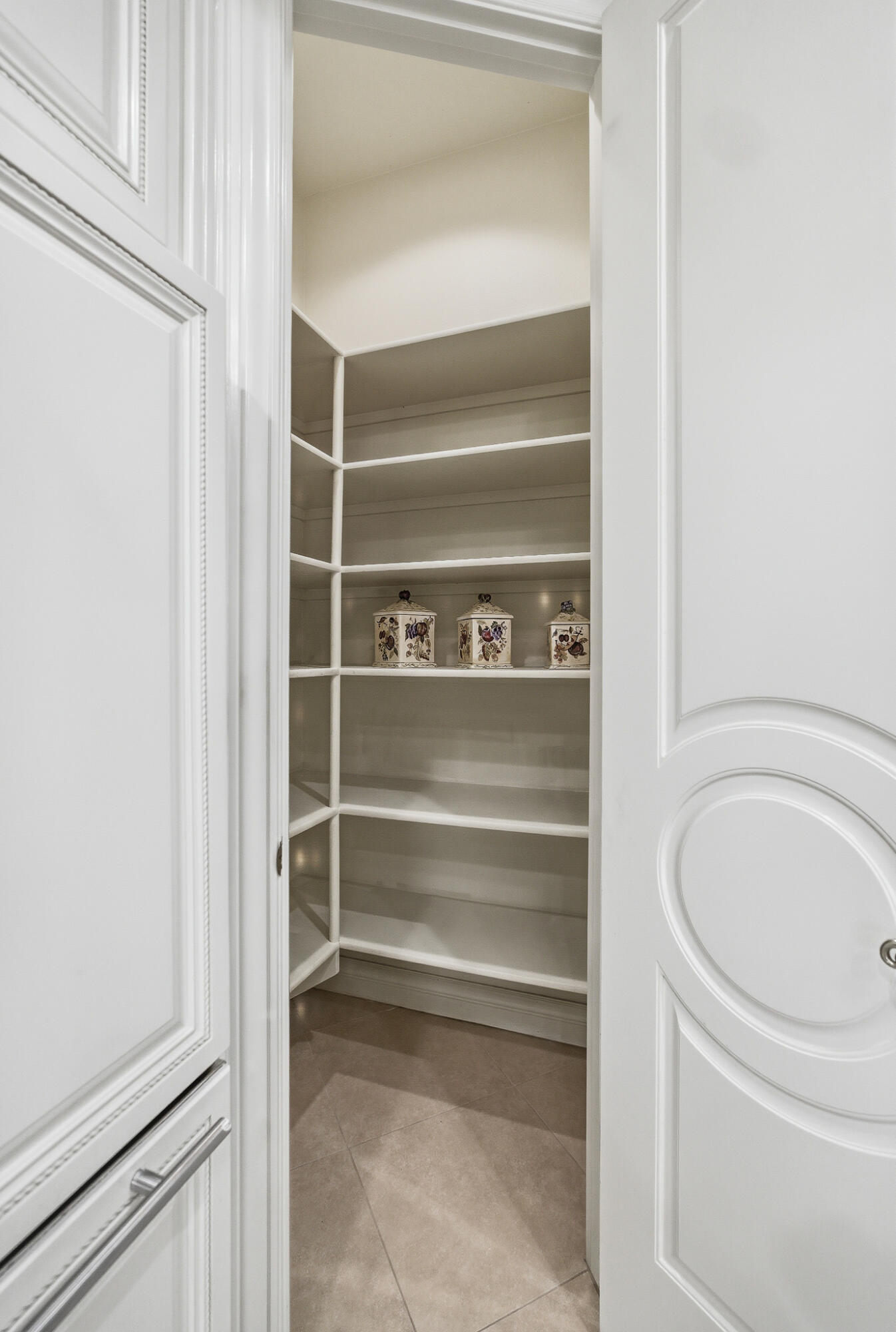 2135 SE Cottonwood Cir, Visalia, CA 93277