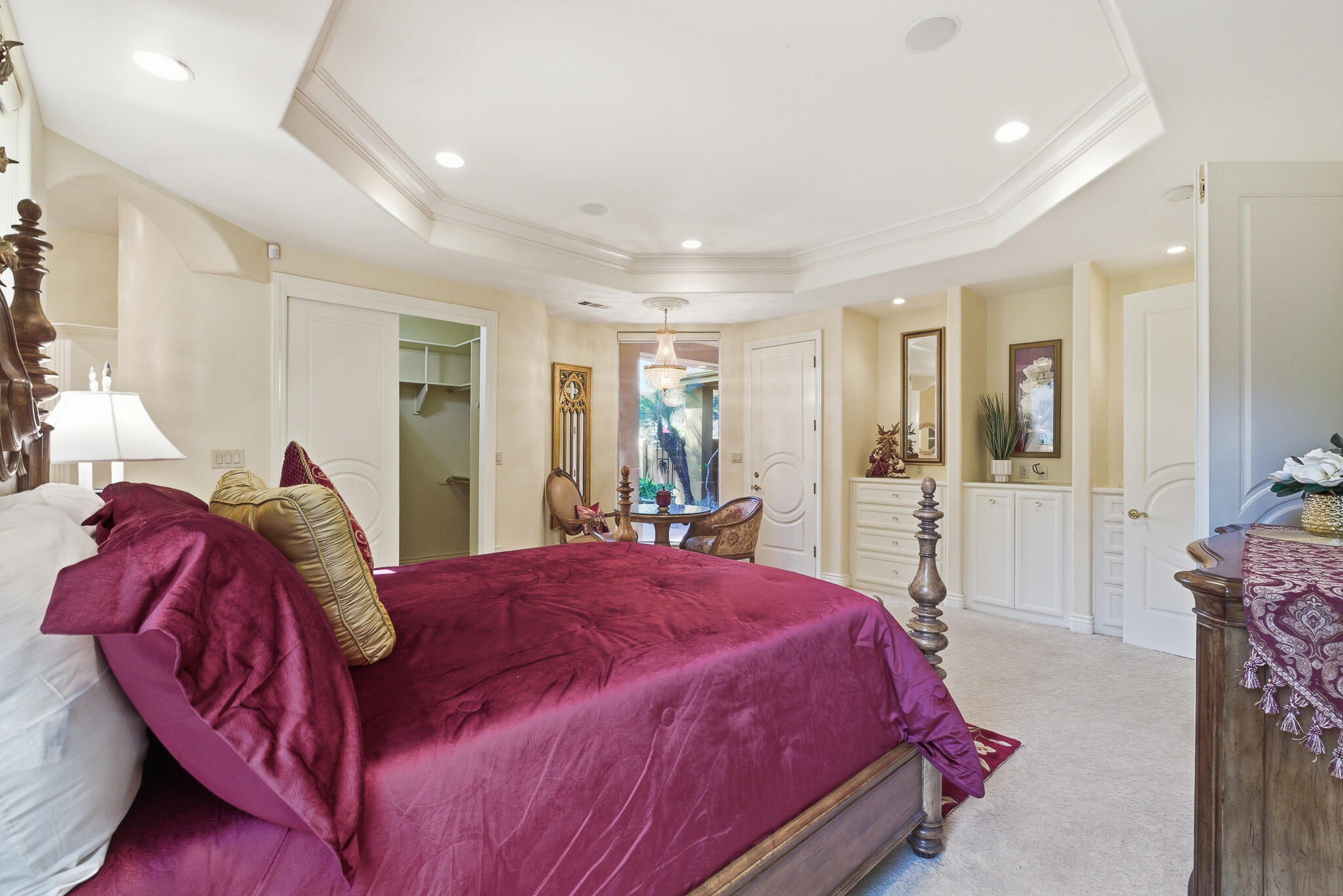 2135 SE Cottonwood Cir, Visalia, CA 93277