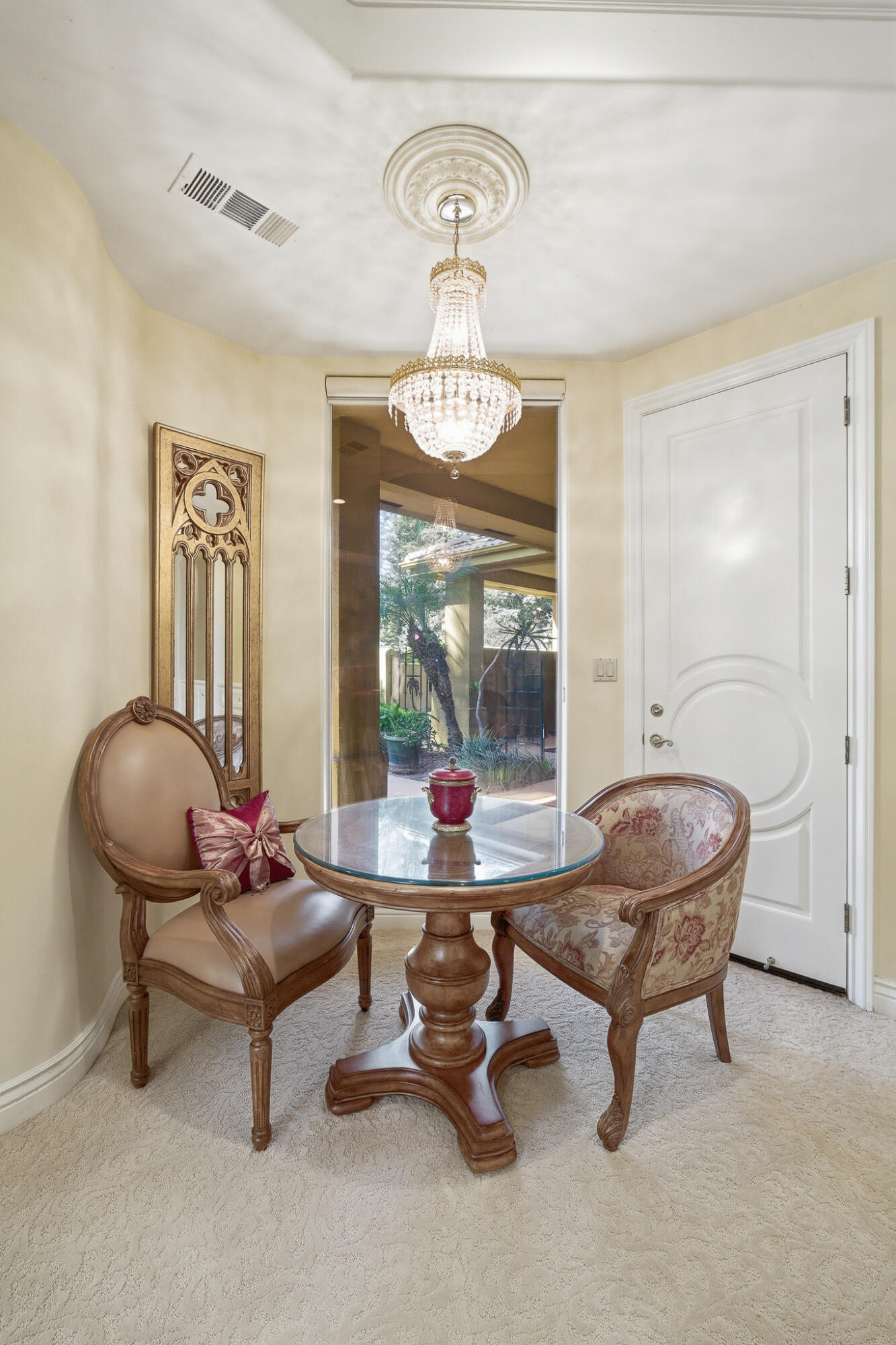 2135 SE Cottonwood Cir, Visalia, CA 93277