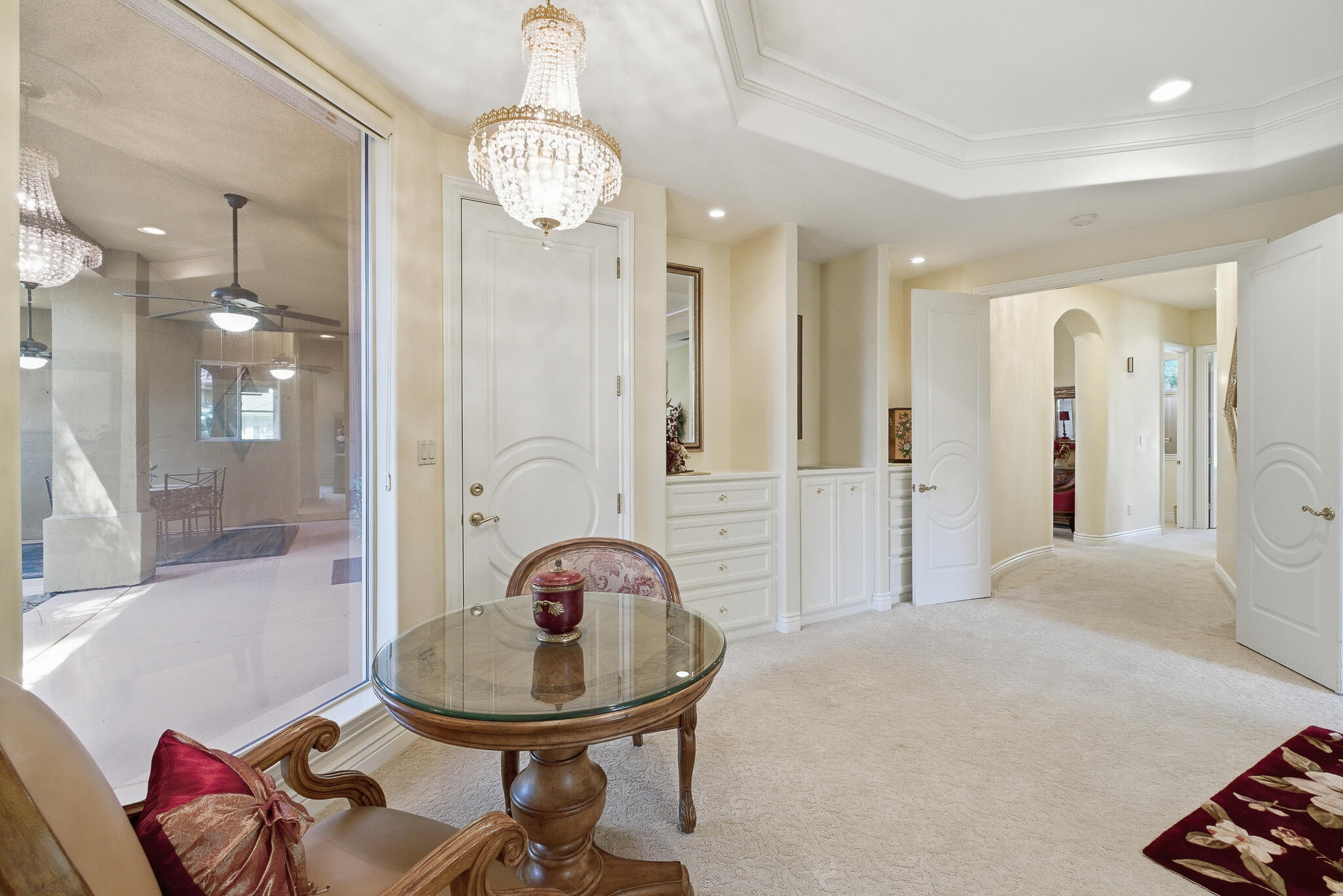 2135 SE Cottonwood Cir, Visalia, CA 93277