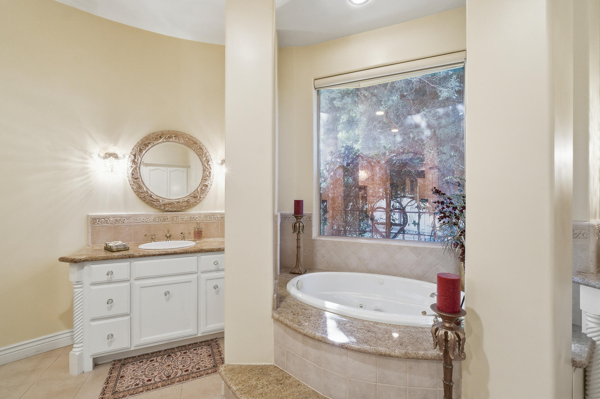 2135 SE Cottonwood Cir, Visalia, CA 93277