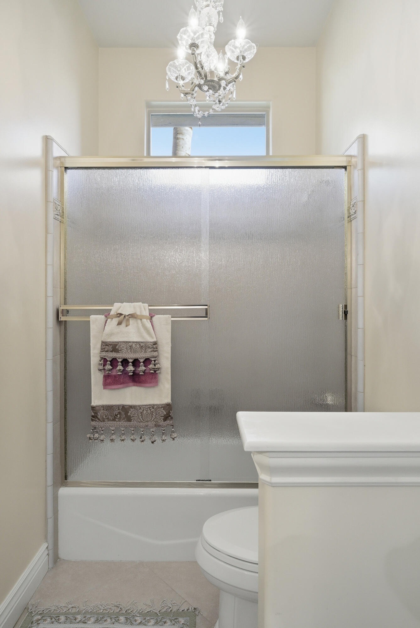 2135 SE Cottonwood Cir, Visalia, CA 93277